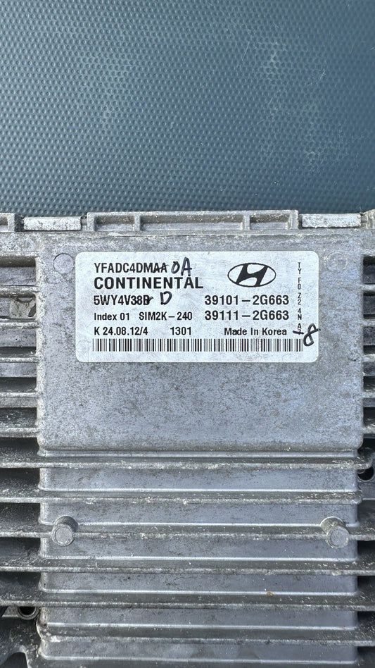 2011-2014 Hyundai Sonata Engine Control Module ECU ECM OEM 39101 2G663