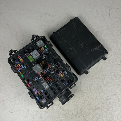 2014-2019 CHEVROLET CORVETTE C7 UNDER HOOD RELAY FUSE BOX ASSEMBLY 23189699 OEM
