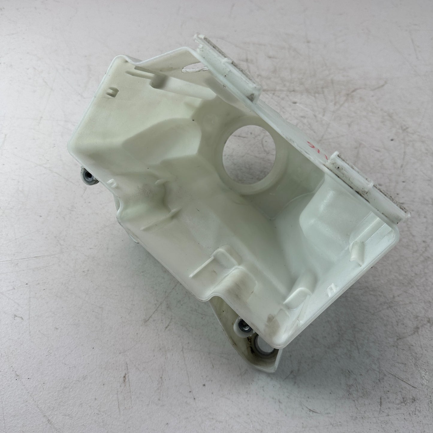 2015-2021 MERCEDES C300 FRONT ENGINE FUSE BOX RELAY JUNCTION COVER A2055400024