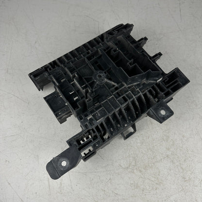 2014-2019 CHEVROLET CORVETTE C7 WIRING JUNCTION BLOCK BOX BRACKET 84388798 OEM