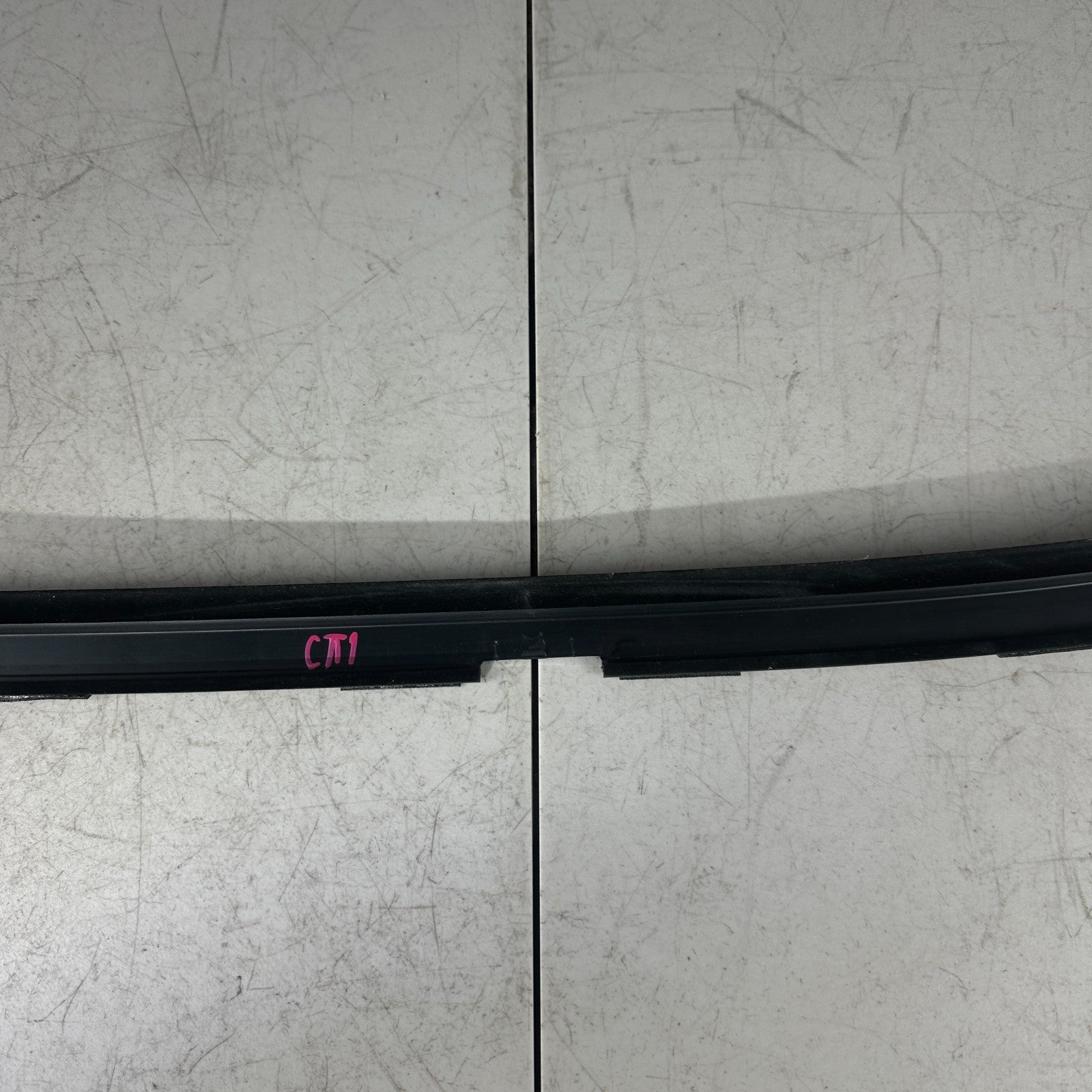 2014-2019 CHEVROLET CORVETTE C7 WINDSHIELD UPPER HEAD TRIM MOLDING COVER OEM