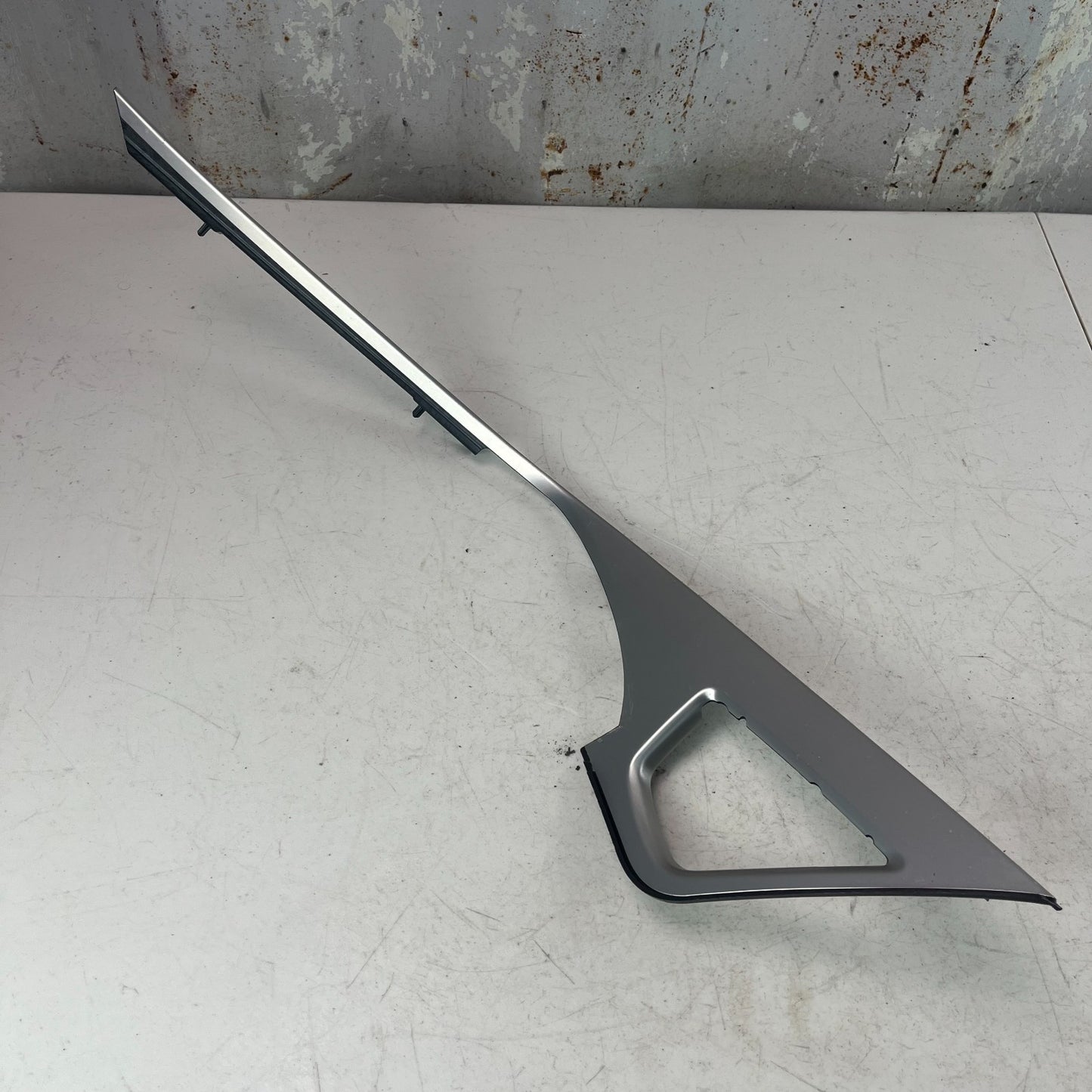 2014-2019 CHEVROLET CORVETTE DASHBOARD INSTRUMENT PANEL BEZEL TRIM MOLDING OEM