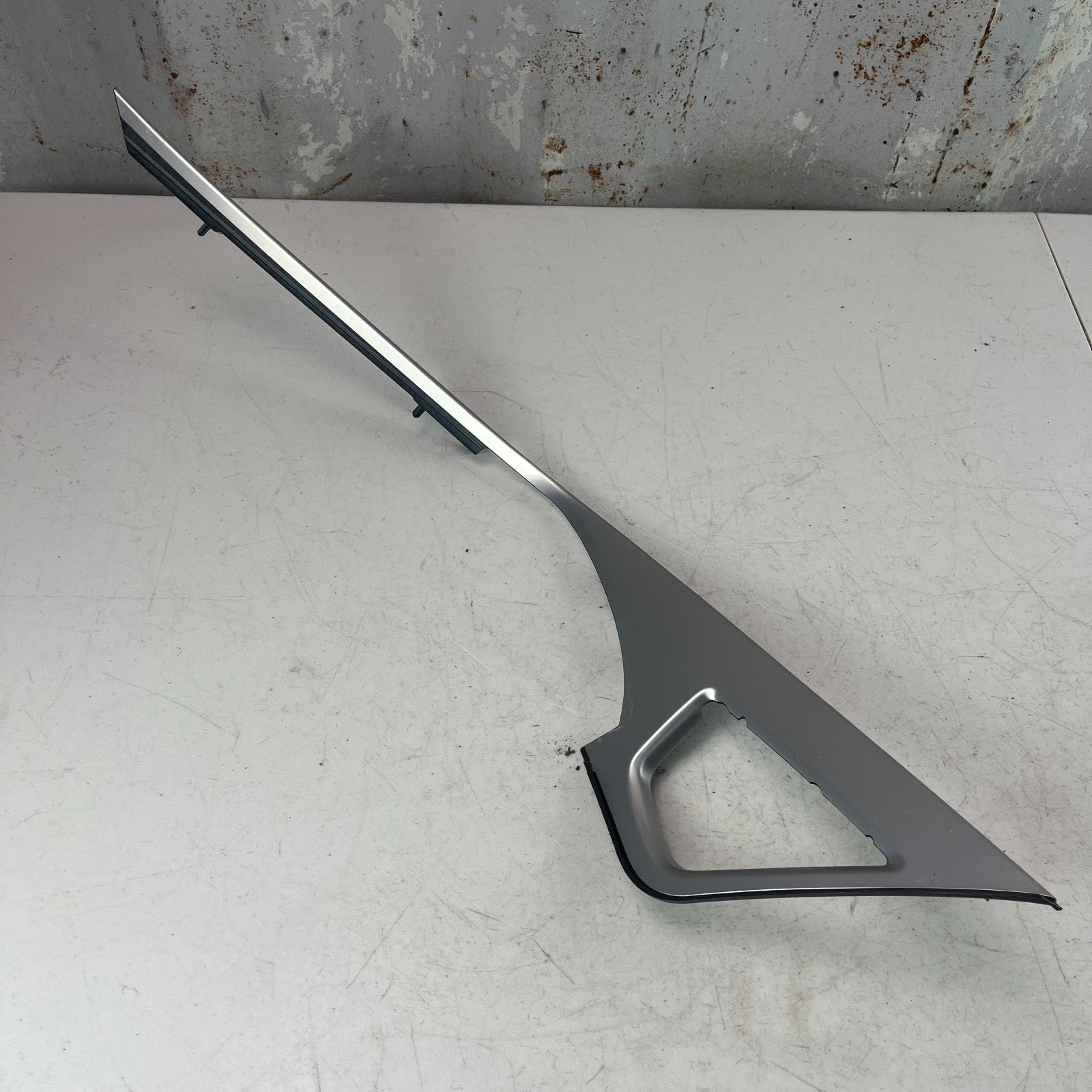 2014-2019 CHEVROLET CORVETTE DASHBOARD INSTRUMENT PANEL BEZEL TRIM MOLDING OEM