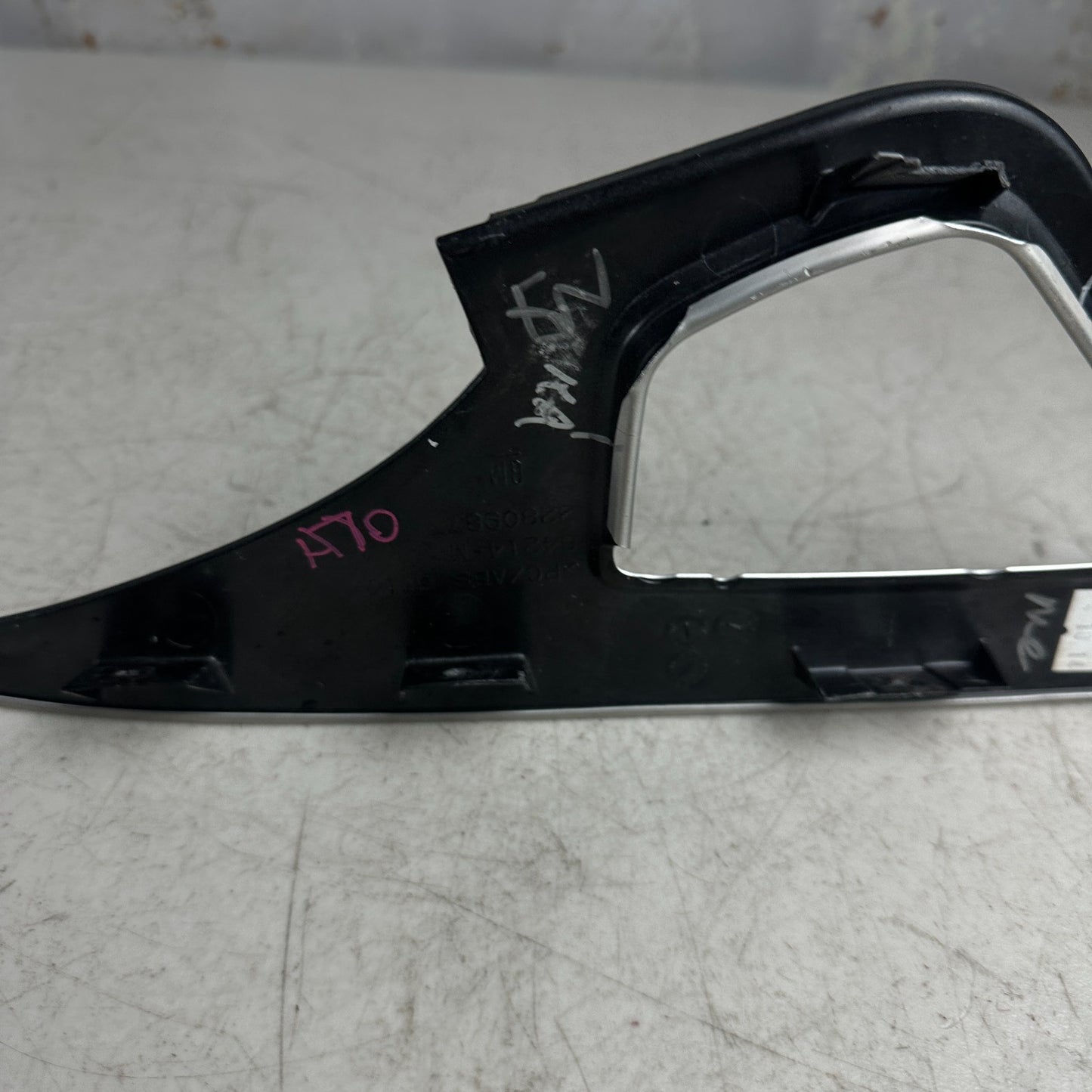 2014-2019 CHEVROLET CORVETTE DASHBOARD INSTRUMENT PANEL BEZEL TRIM MOLDING OEM