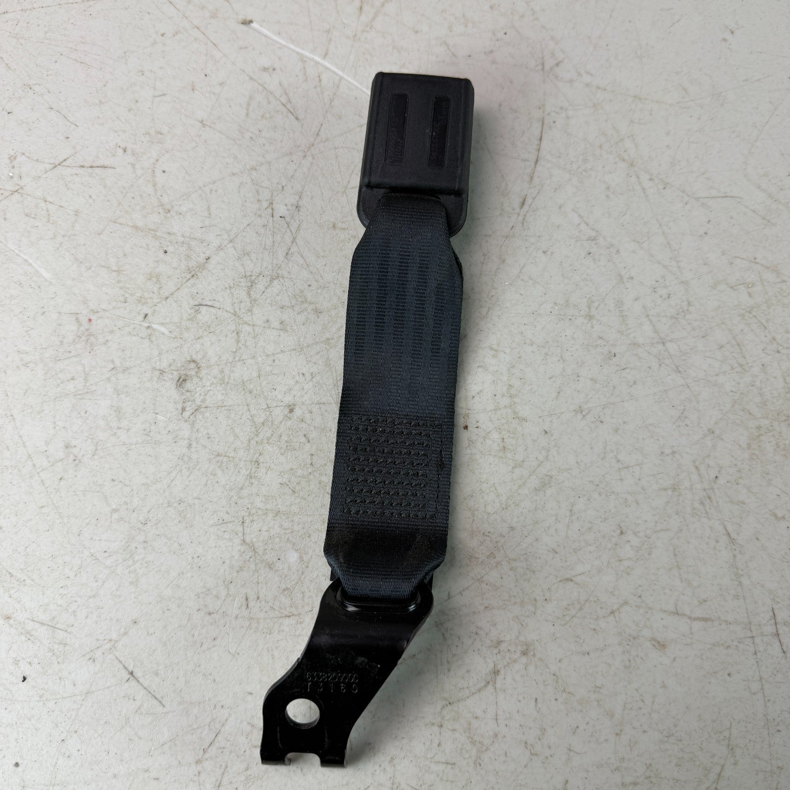 2017-2020 MASERATI LEVANTE REAR LEFT CENTER SEAT BELT BUCKLE END 06700995440 OEM