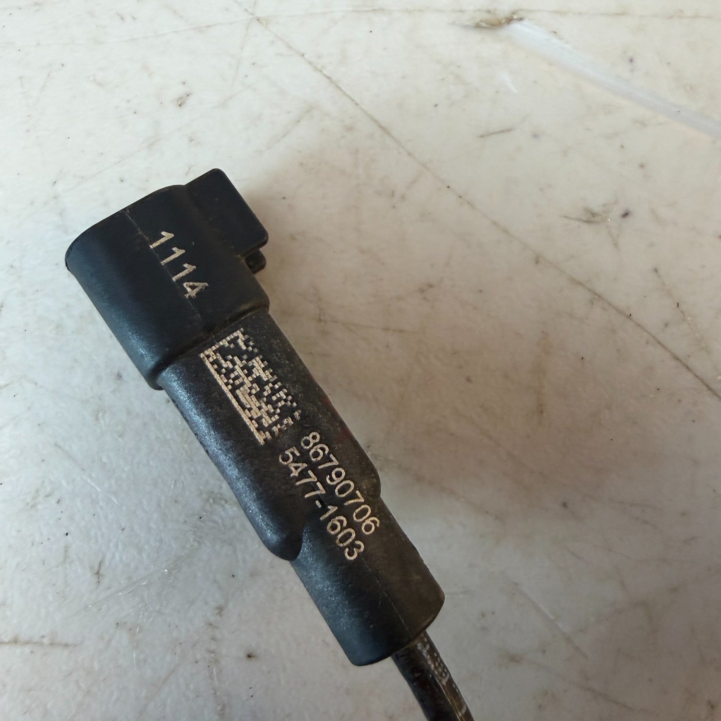 2016-2024 CHEVY CAMARO FRONT LEFT / RIGHT ABS WHEEL SPEED SENSOR 86790706 OEM