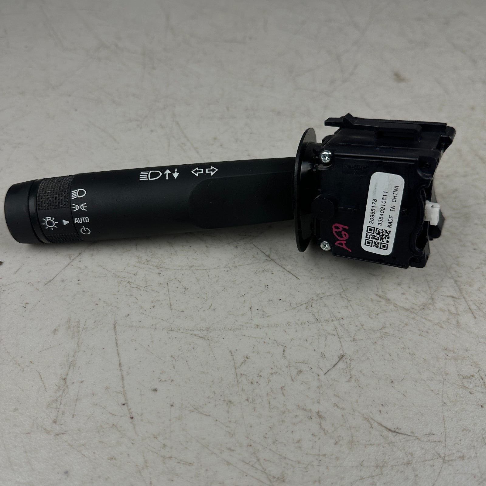 2011-2023 DODGE CHALLENGER FRONT RIGHT SIDE DOOR EXTERIOR HANDLE BLUE 68066174AG