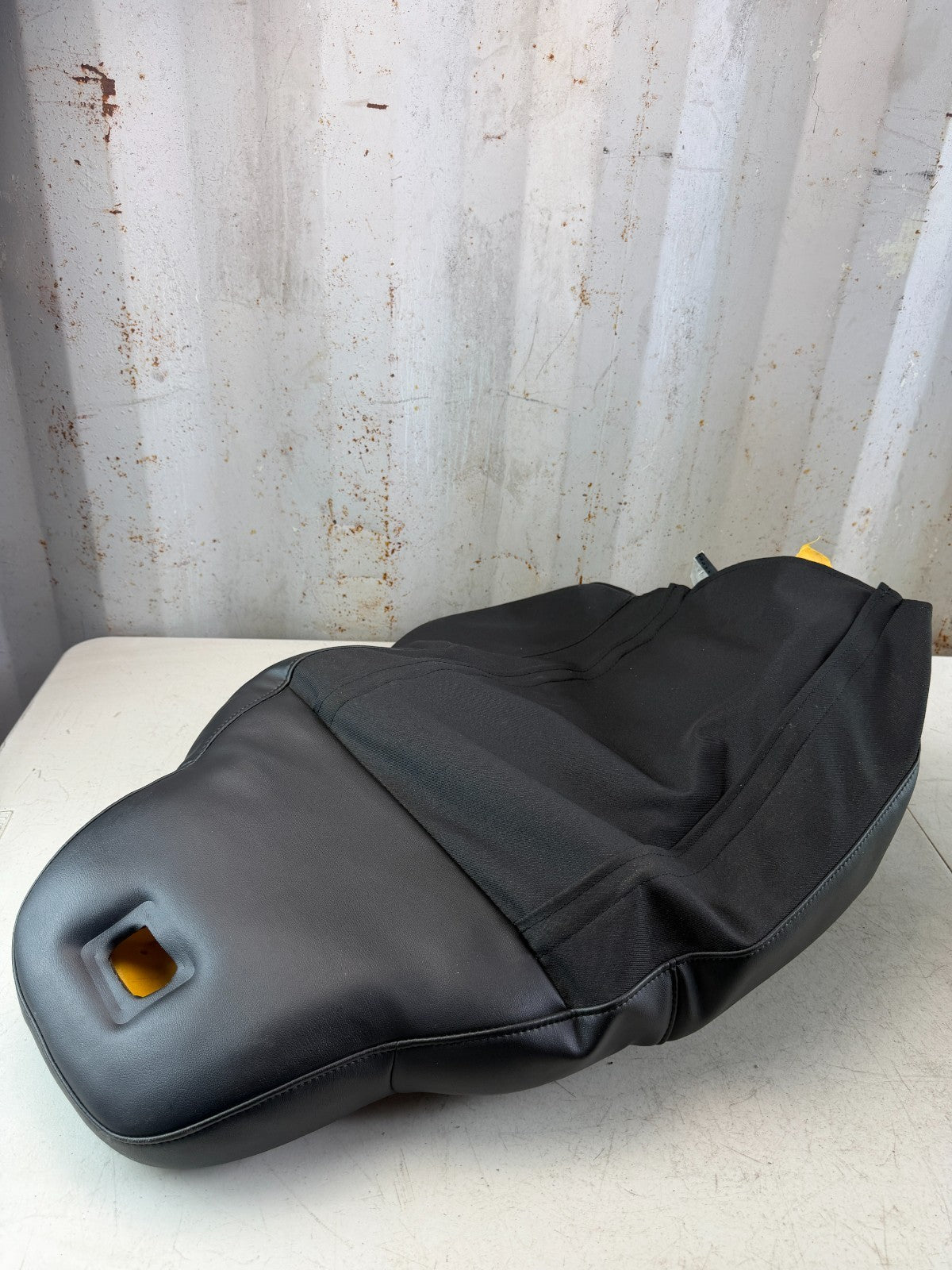 05-13 CHEVROLET CORVETTE C6 LEFT DRIVER SIDE UPPER BACKREST SEAT CUSHION BLACK