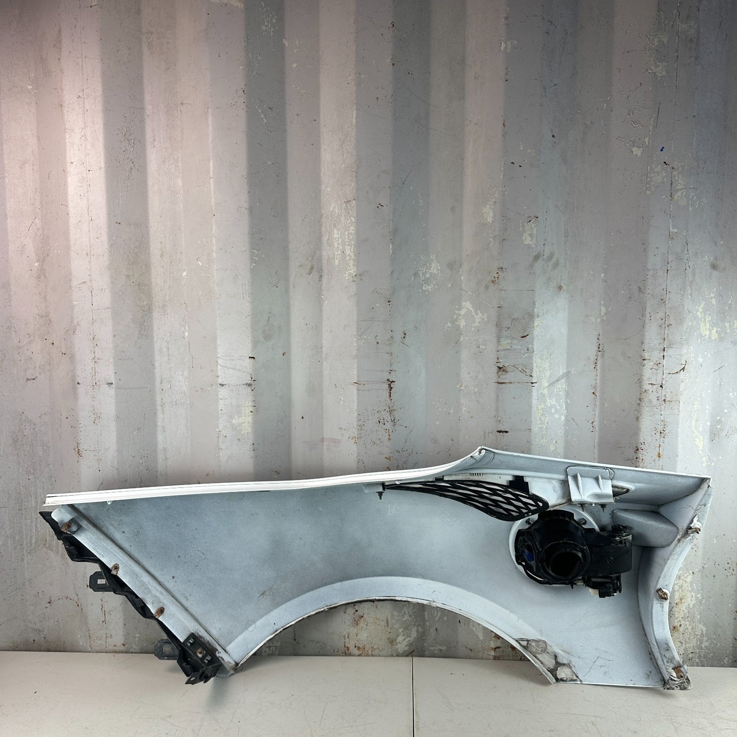 2014-2019 CHEVROLET CORVETTE C7 REAR LEFT SIDE QUARTER PANEL ASSEMBLY WHITE OEM