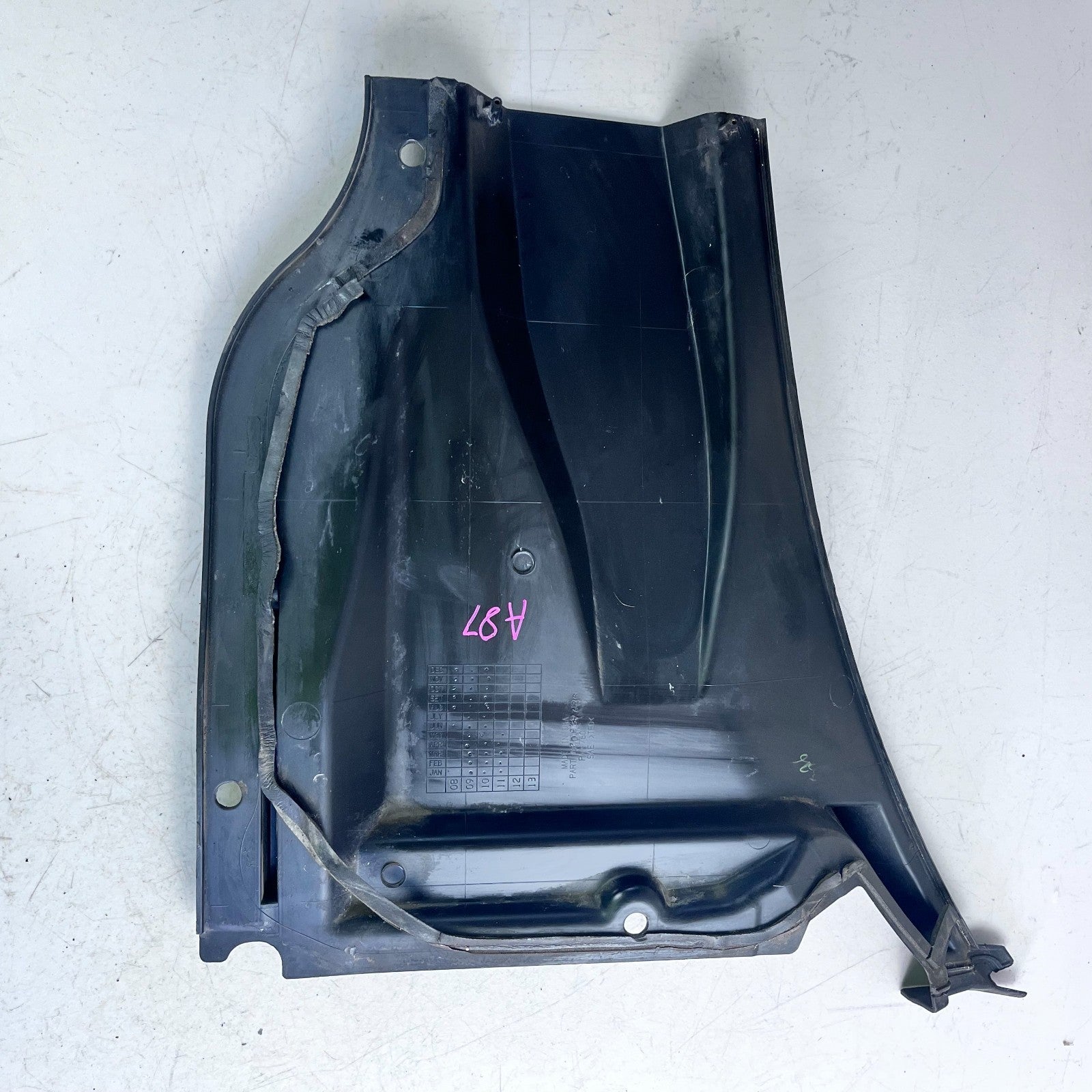 2010-2015 CHEVROLET CAMARO FRONT RIGHT PASSENGER WINDSHIELD COWL COVER TRIM OEM