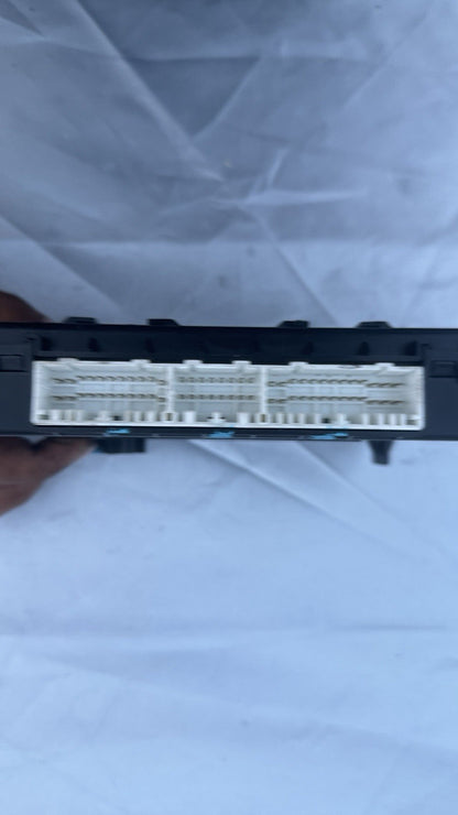 2015-2017 Hyundai Sonata BCM Body Control Module PN 95400-C2201
