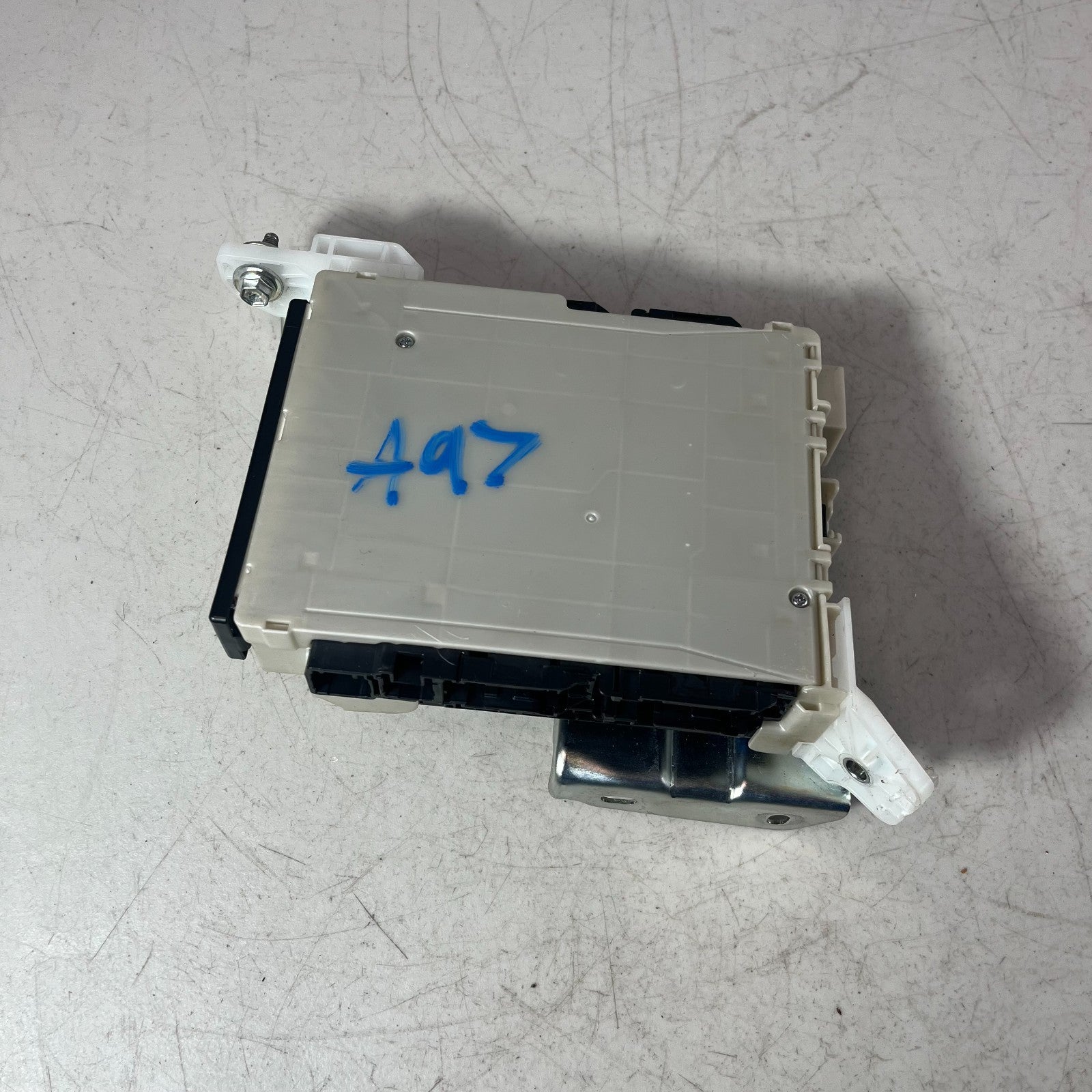 2021-2022 TOYOTA COROLLA MULTIPLEX NETWORK JUNCTION BOX MODULE 82730-12Z30 OEM