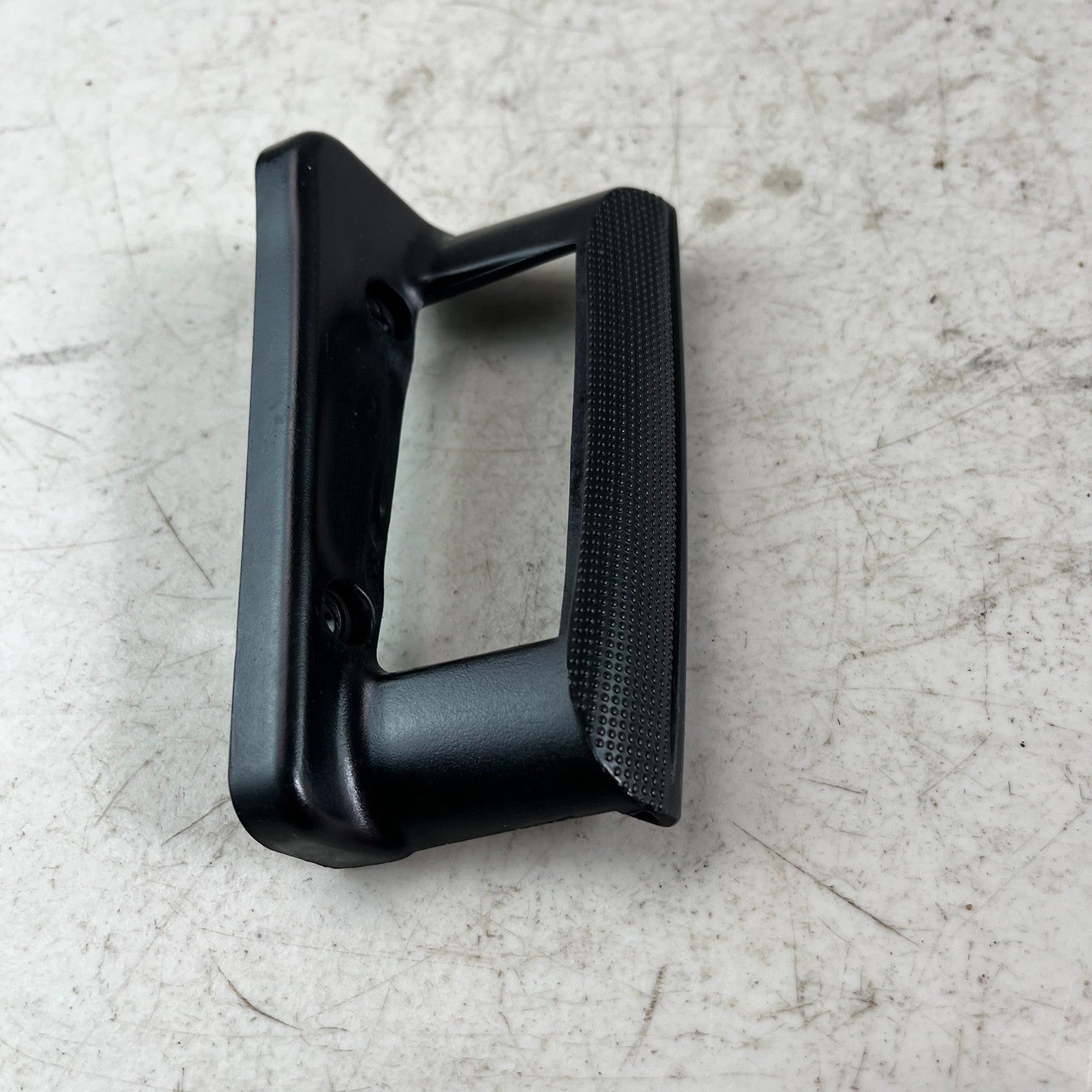 05-13 CHEVY CORVETTE RIGHT PASSENGER SIDE EXTERIOR DOOR HANDLE SWITCH BEZEL OEM