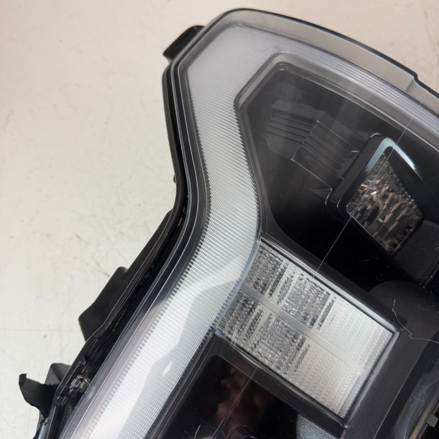 2015-2017 FORD F-150 FRONT RIGHT PASSENGER SIDE HEADLIGHT HEADLAMP ASSEMBLY OEM