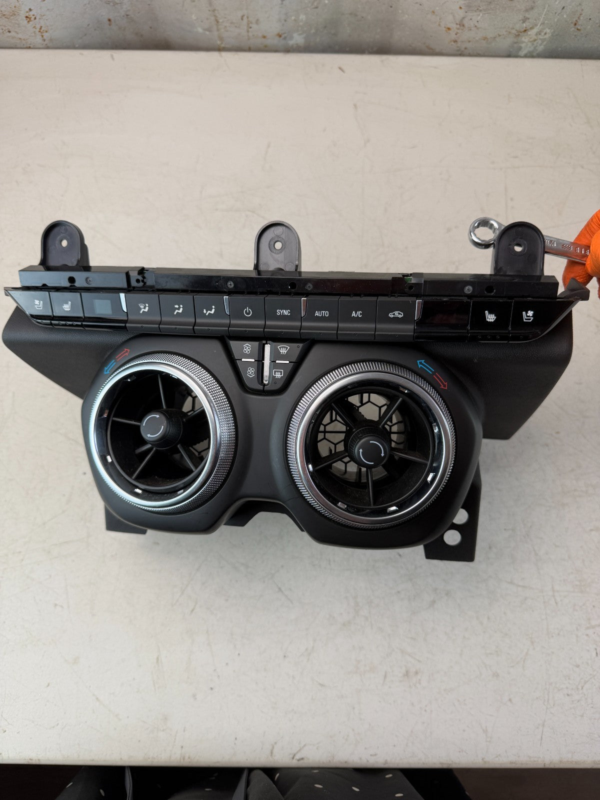 2016-2024 CHEVROLET CAMARO ZL1 TEMPERATURE AC HEATER CLIMATE CONTROL 84441501