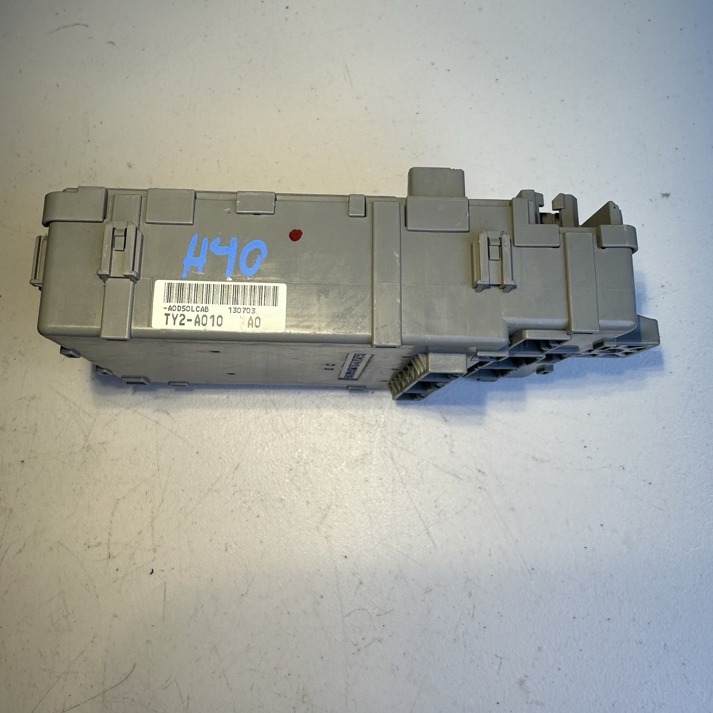 2014-2017 Acura RLX OEM Left Front Dash Fuse Box Module Junction Box TY2-A010
