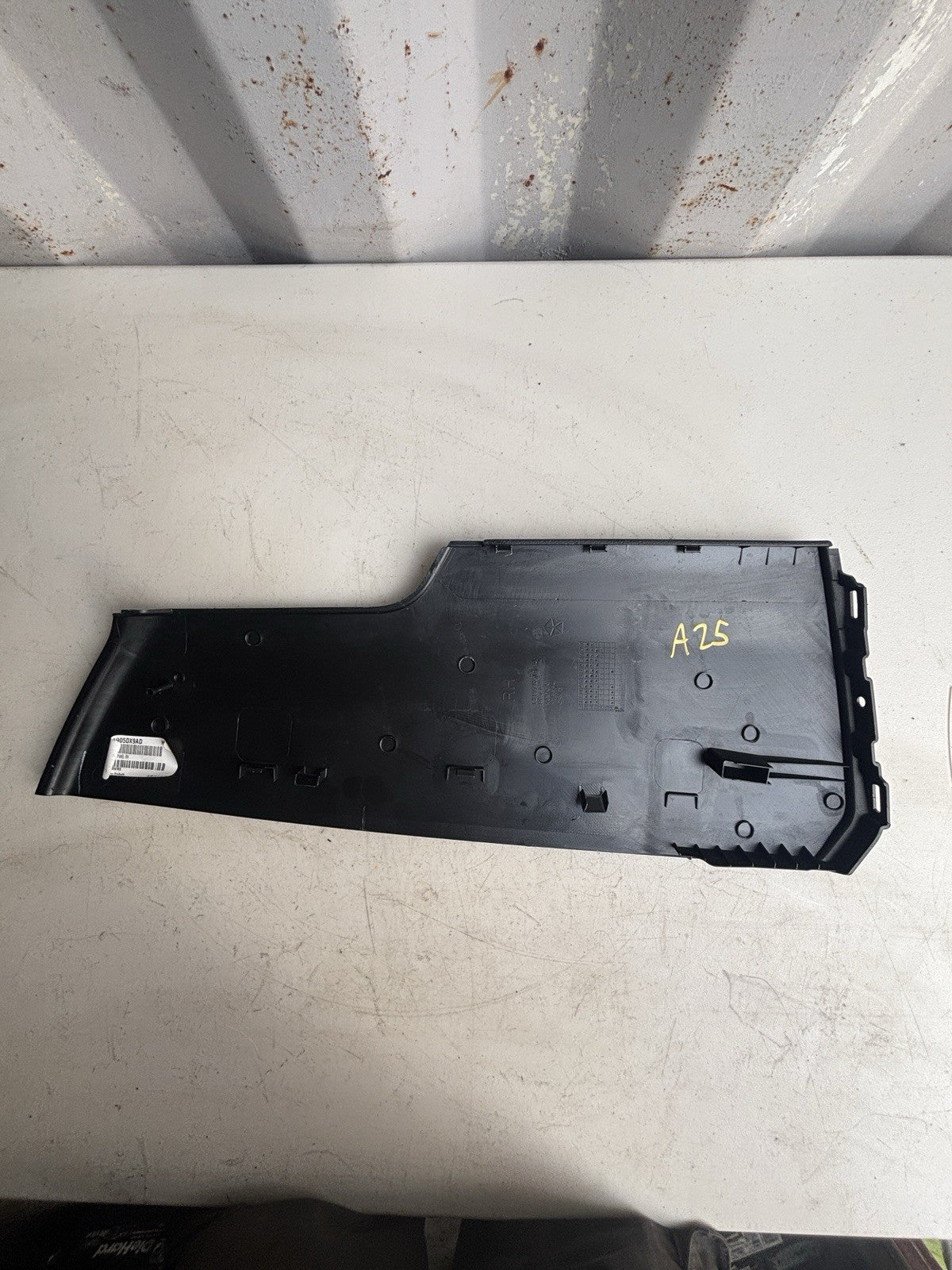 2015-2022 CHRYSLER 300 CENTER CONSOLE RIGHT SIDE COVER PANEL TRIM L0199905 OEM