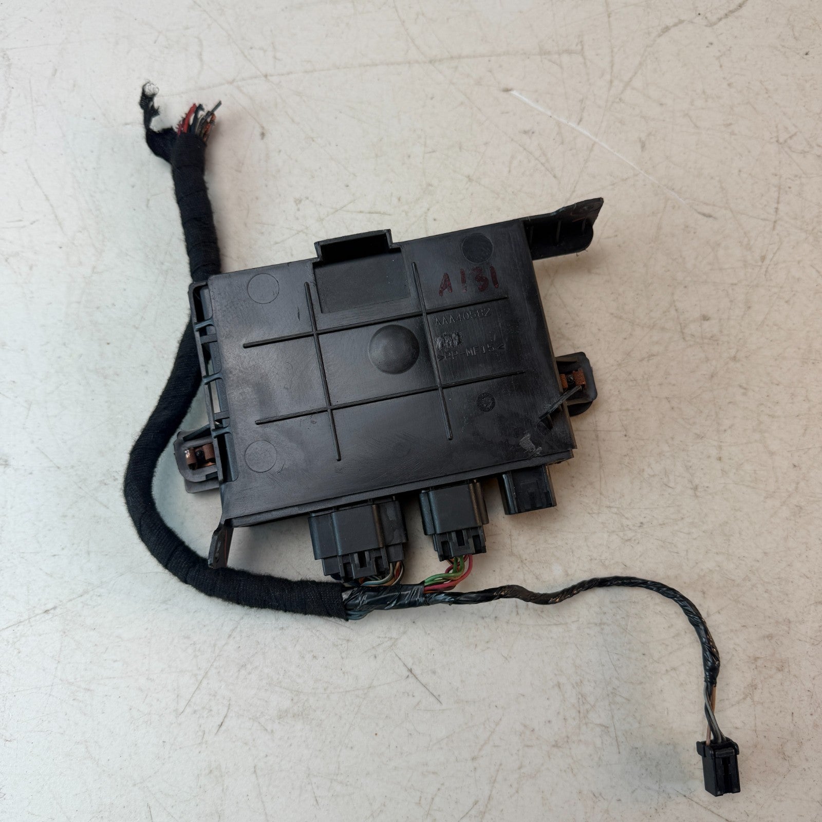 2005-13 CHEVROLET CORVETTE ANTI THEFT KEYLESS ENTRY CONTROL MODULE AAA40582 OEM