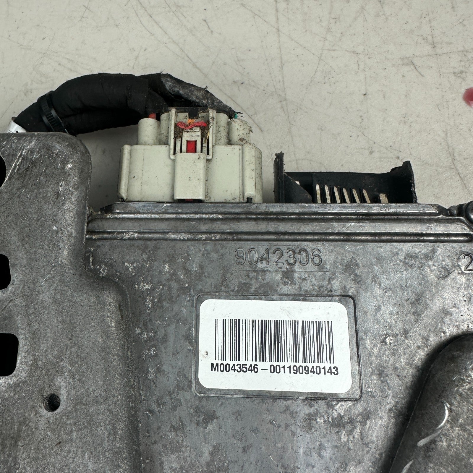 2014-2019 CHEVROLET CORVETTE C7 REAR DIFFERENTIAL LOCK ACTUATOR PUMP MODULE OEM