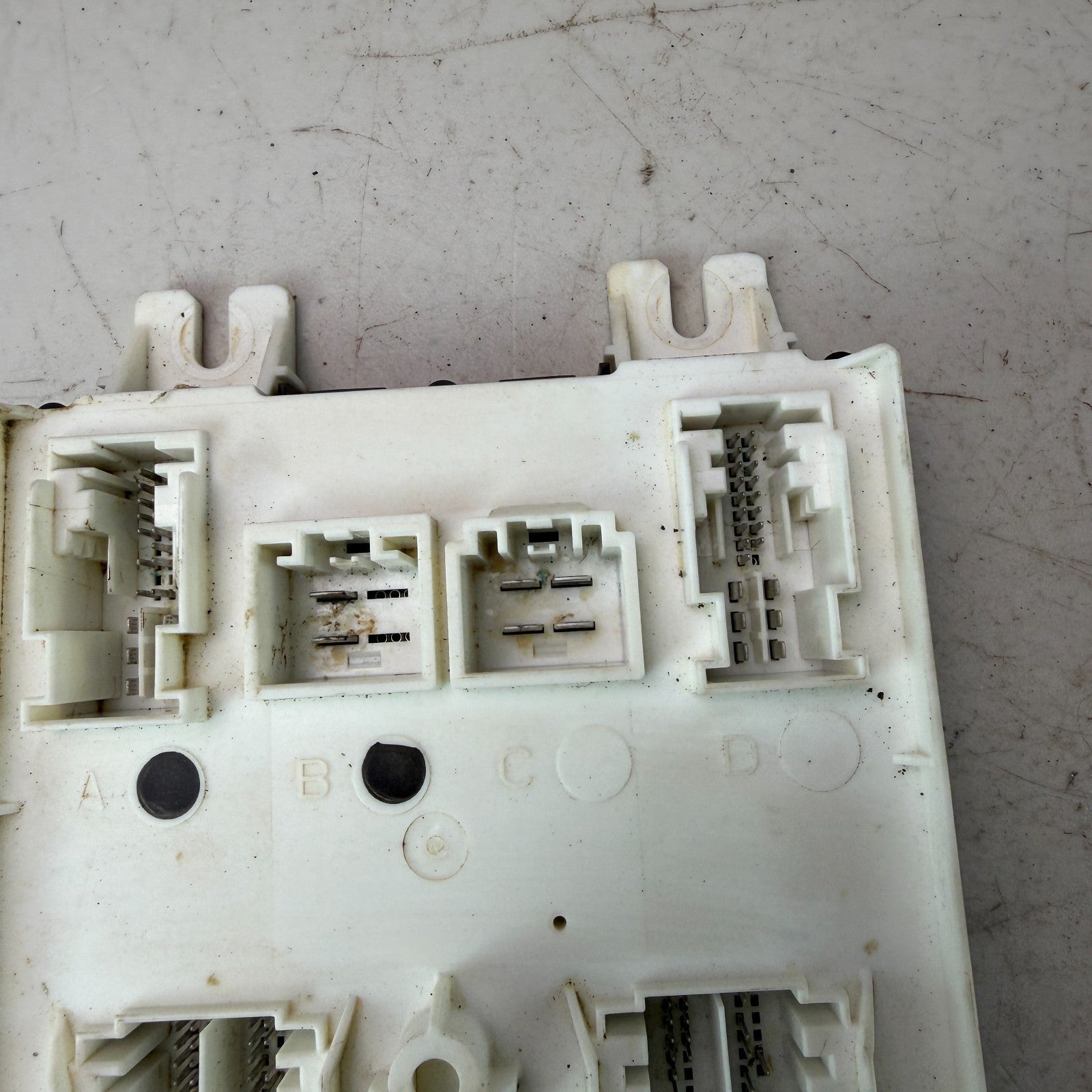 2017-2020 MASERATI LEVANTE SAM BODY CONTROL MODULE UNIT BCU BCM 68406047AB OEM