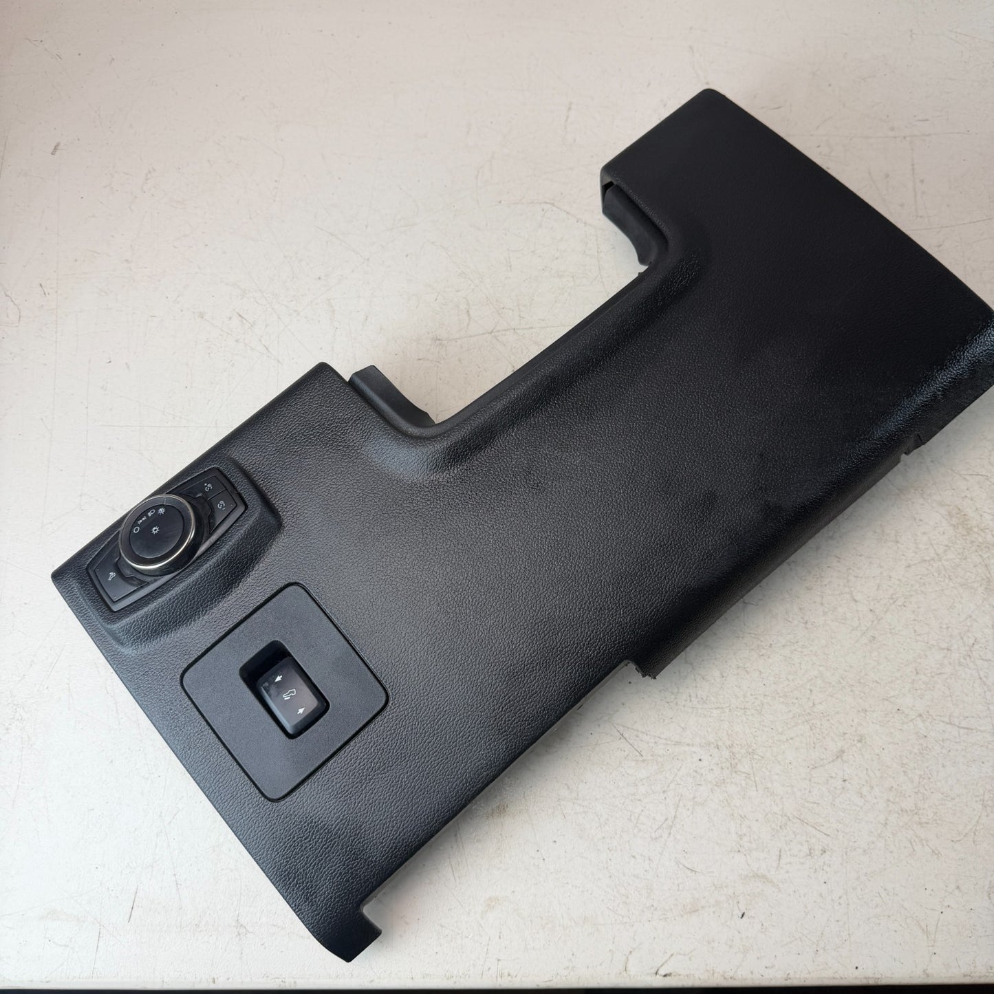 2015-2020 FORD F-150 F150 DASH LEFT DRIVER SIDE LOWER KNEE TRIM COVER PANEL OEM
