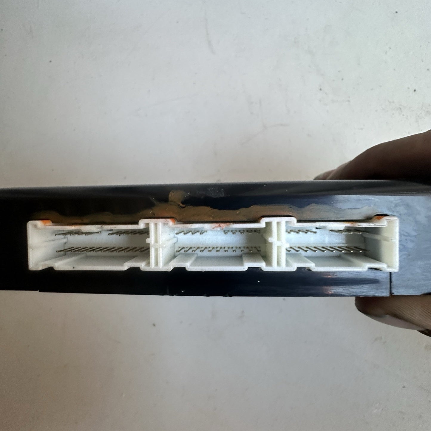 2011 - 2014 HYUNDAI SONATA BODY CONTROL MODULE BCU BCM 95400-3Q004 OEM