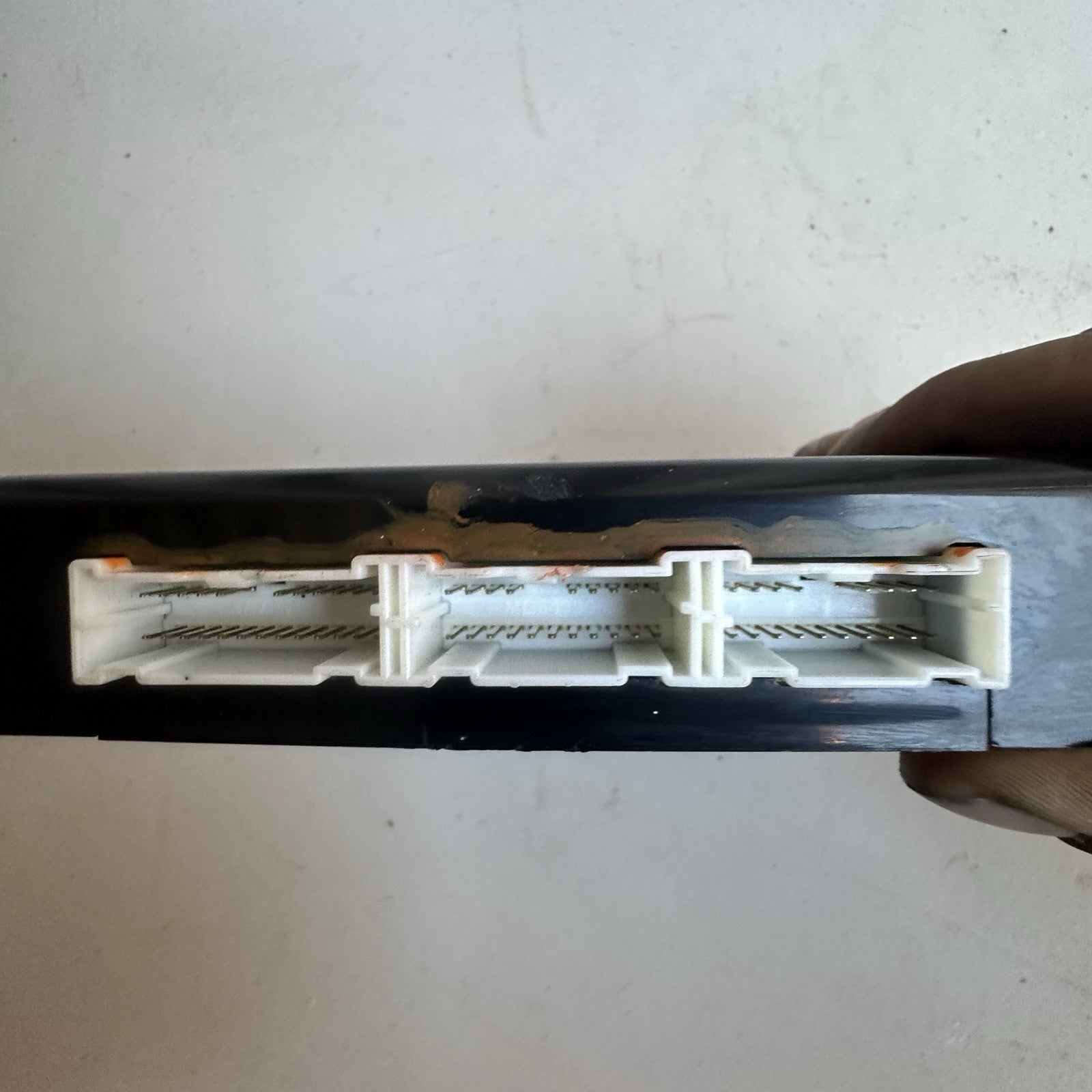 2011 - 2014 HYUNDAI SONATA BODY CONTROL MODULE BCU BCM 95400-3Q004 OEM