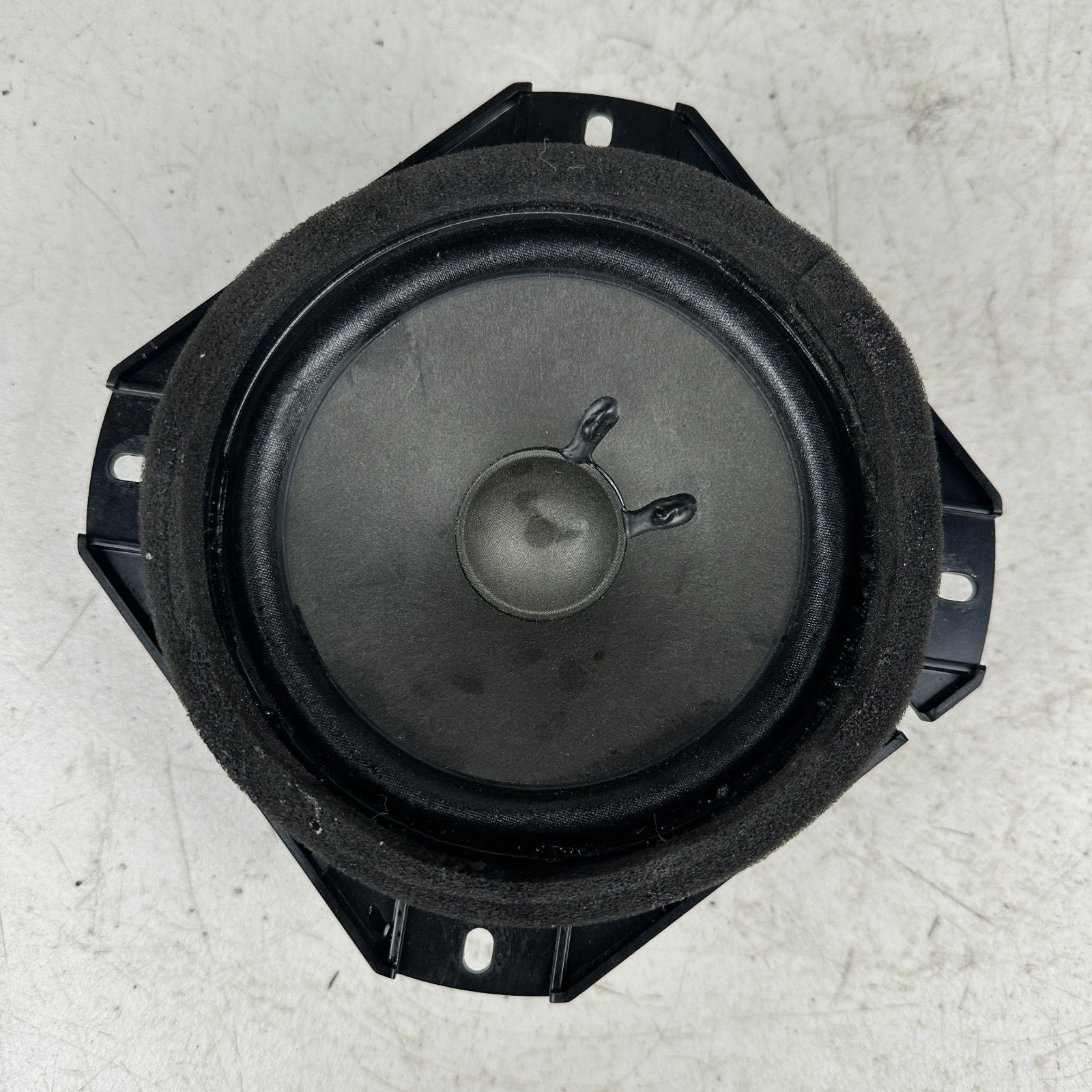 14-19 CHEVROLET CORVETTE REAR RIGHT SIDE QUARTER UPPER PANEL AUDIO SPEAKER OEM