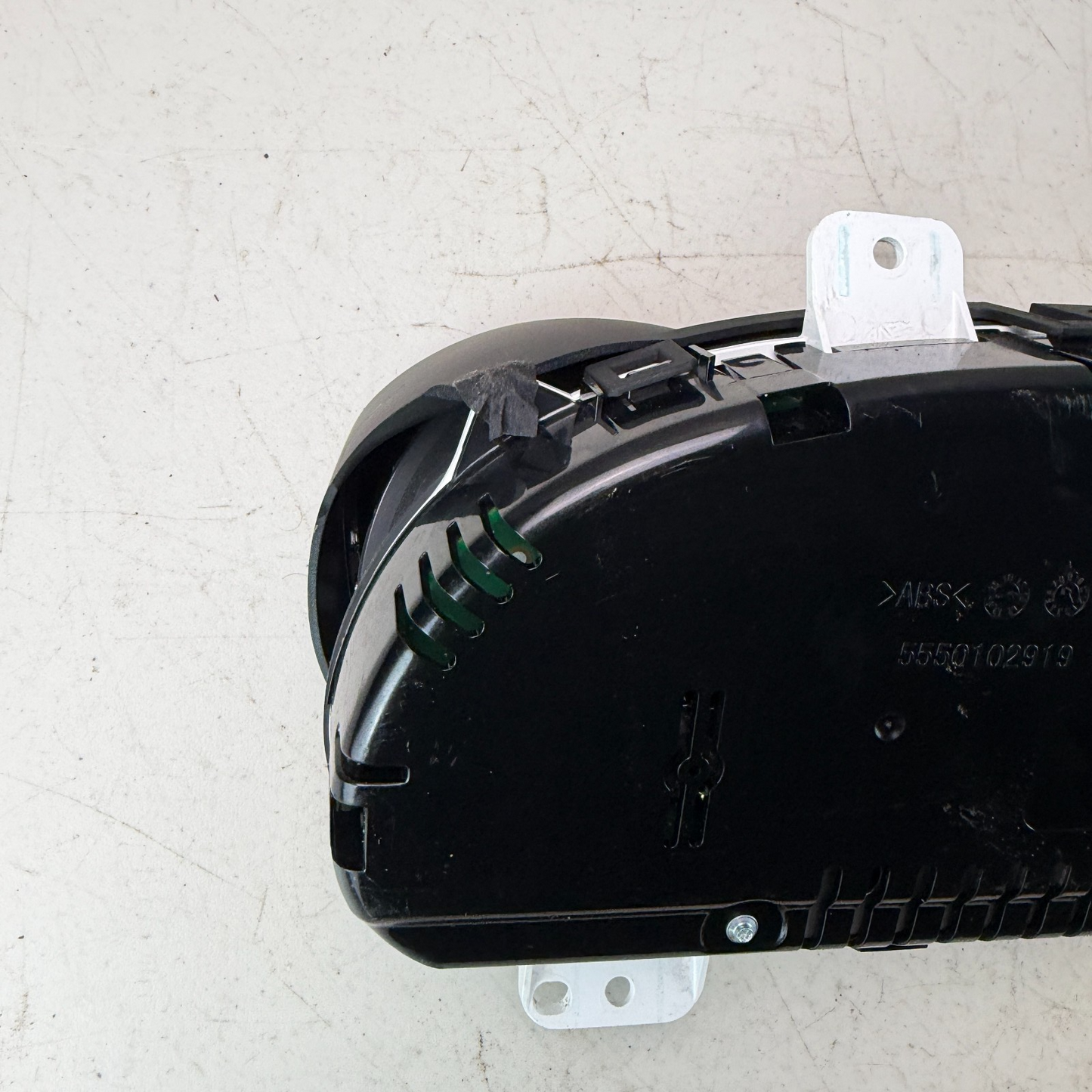 2017-2024 MASERATI LEVANTE SPEEDOMETER INSTRUMENT CLUSTER 670105579 30K MILEAGE
