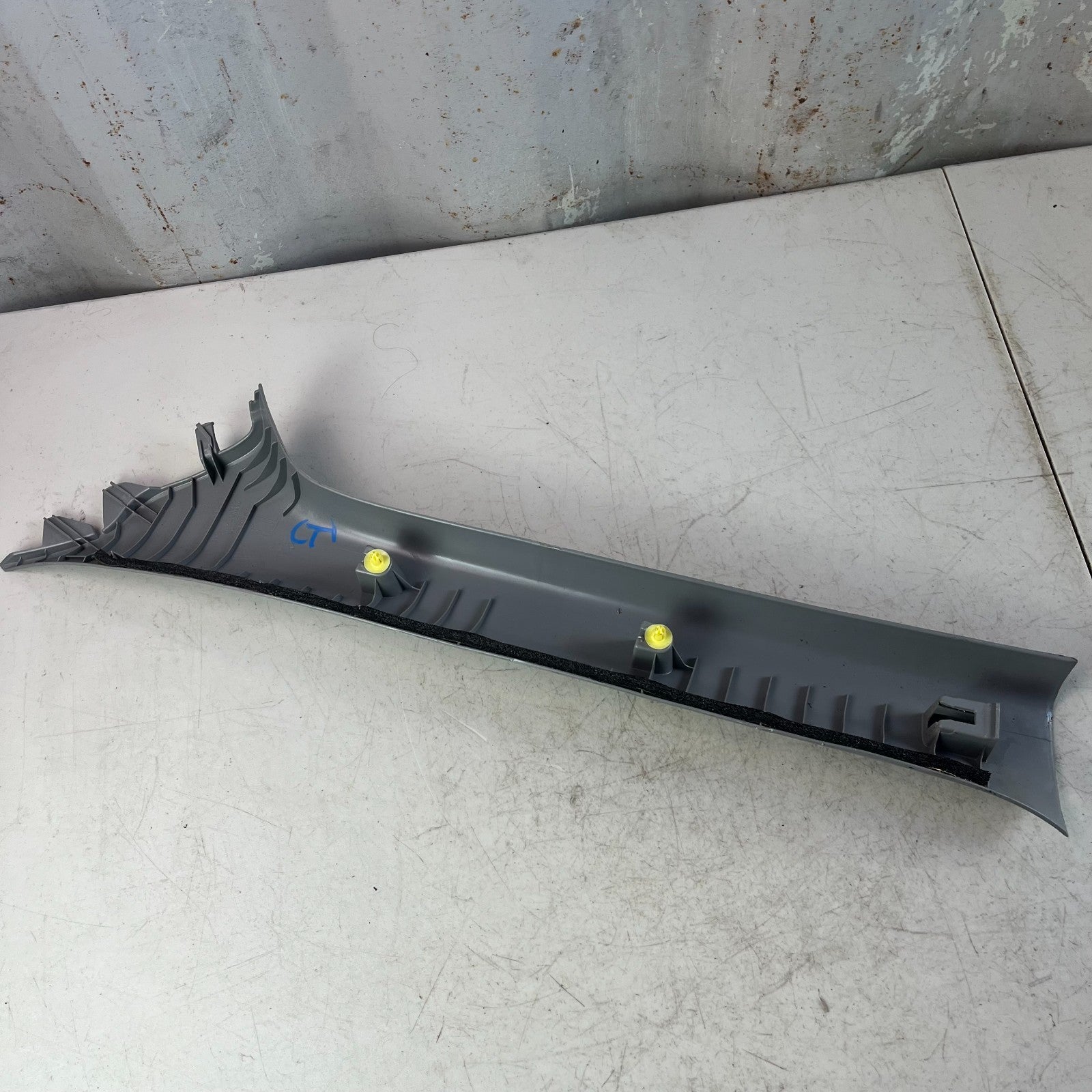 2017-22 HONDA CR-V WINDSHIELD RIGHT PASSENGER SIDE A PILLAR COVER TRIM PANEL OEM