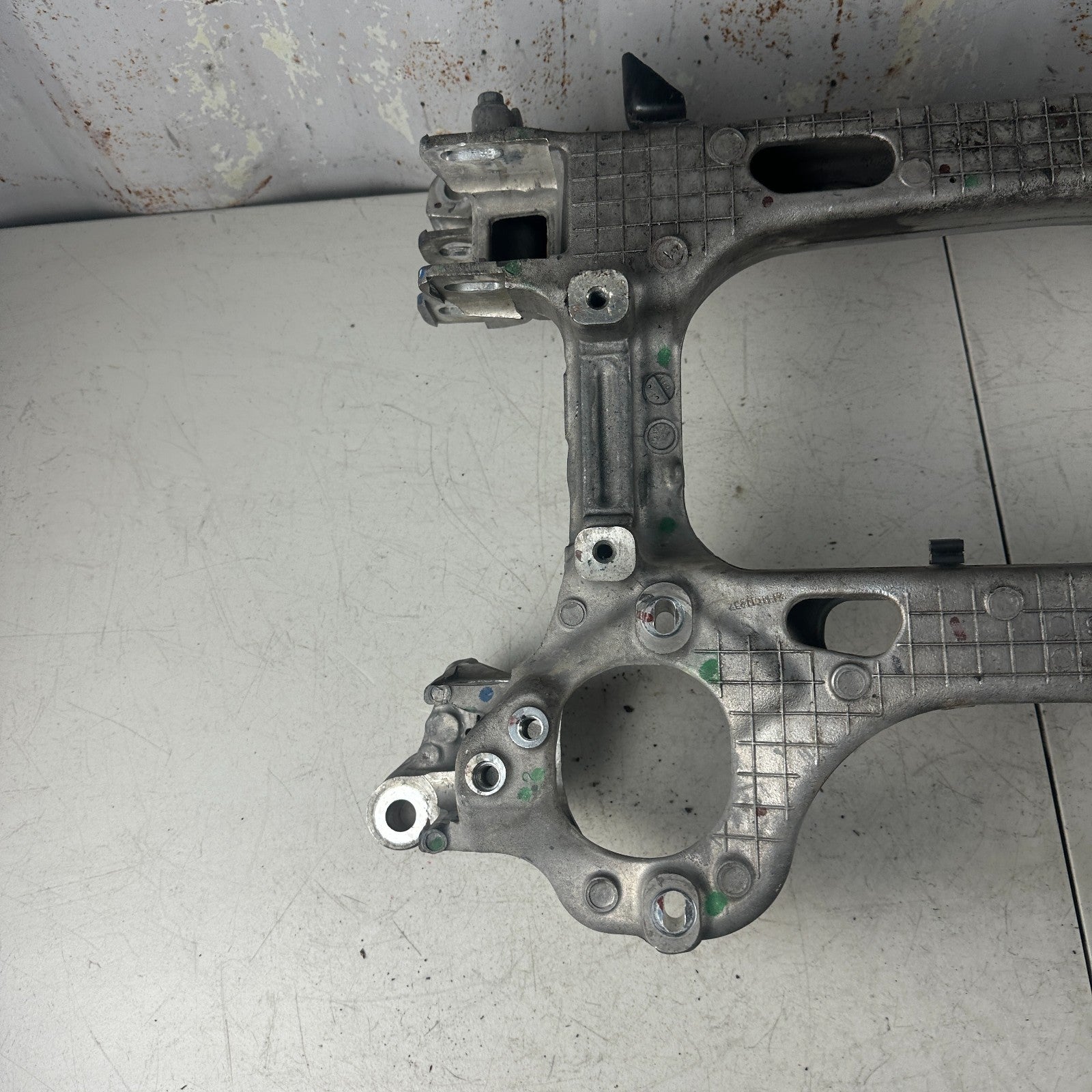 2014-2019 CHEVROLET CORVETTE C7 REAR SUSPENSION CRADLE SUBFRAME CROSS MEMBER OEM