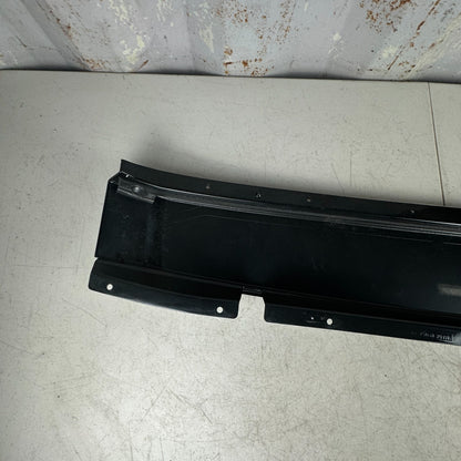 2014-2019 CHEVROLET CORVETTE C7 REAR ROOF EXTENSION COVER PANEL 23316884 OEM