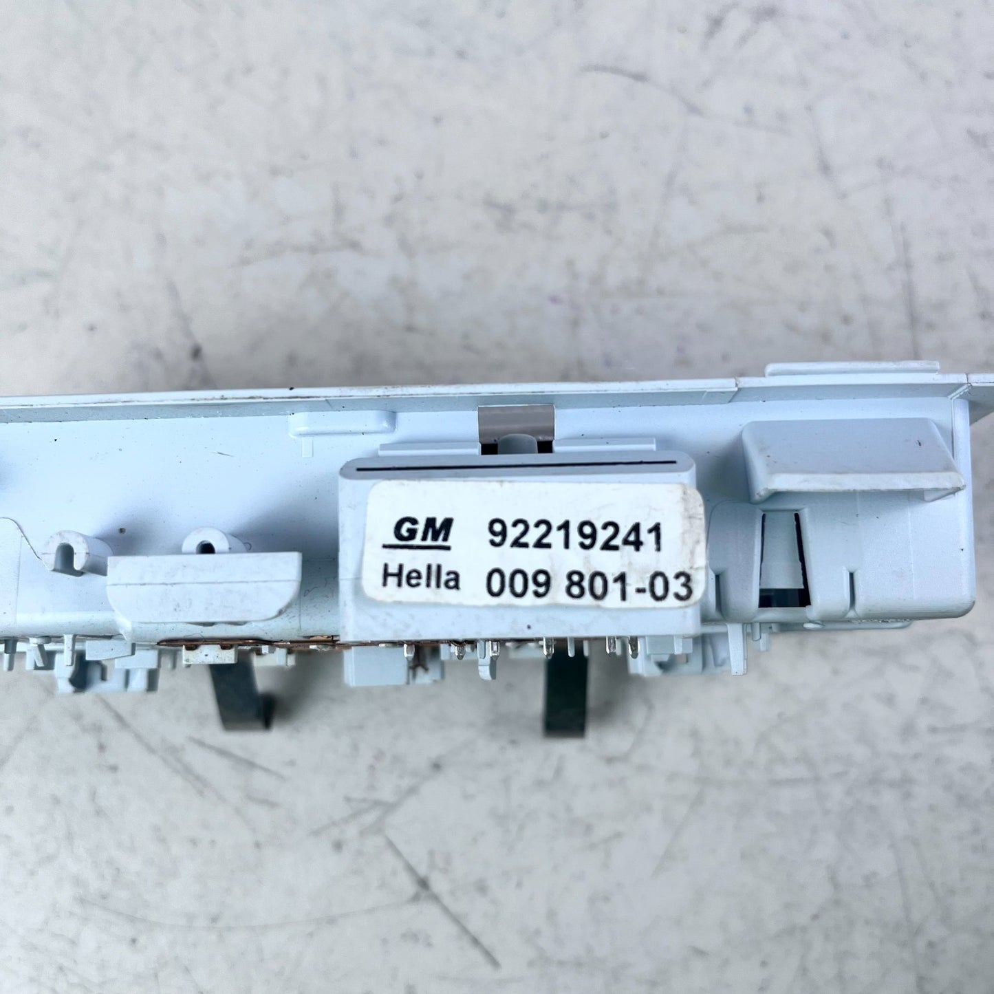 2010-2015 CHEVROLET CAMARO OVERHEAD INTERIOR DOME MAP LIGHT LAMP 92219241 OEM