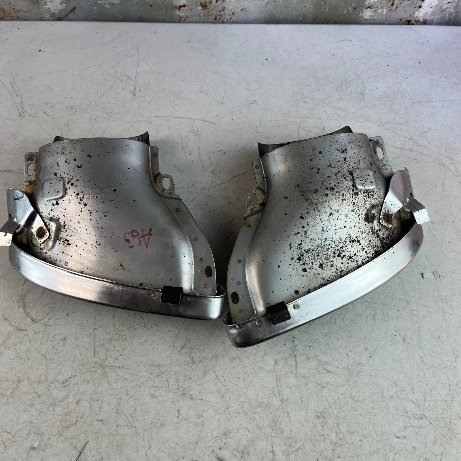 2015-2021 MERCEDES W205 C300 REAR LEFT & RIGHT SIDE EXHAUST MUFFLER TIP PAIR OEM