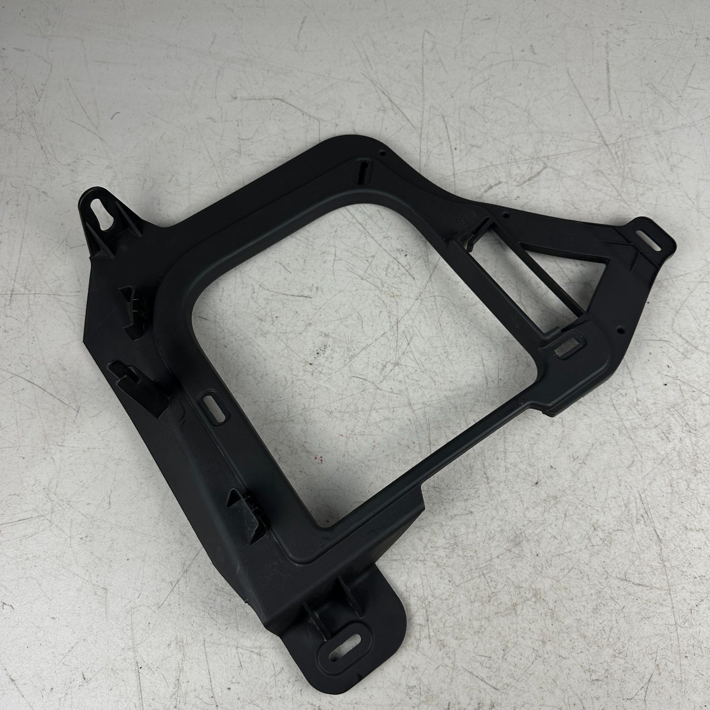 14-19 CHEVROLET CORVETTE C7 REAR LEFT TRUNK FLOOR STORAGE BOX BRACKET MOUNT OEM