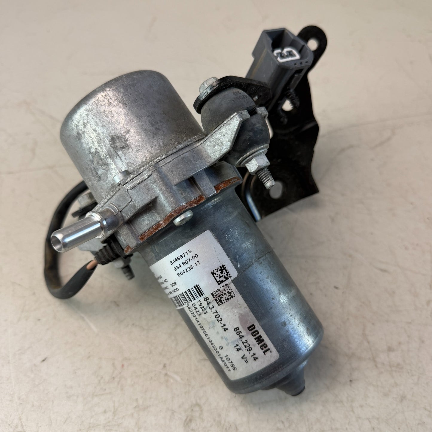 2016-2024 CHEVROLET CAMARO ZL1 POWER BRAKE BOOSTER VACUUM AIR PUMP 84488713 OEM