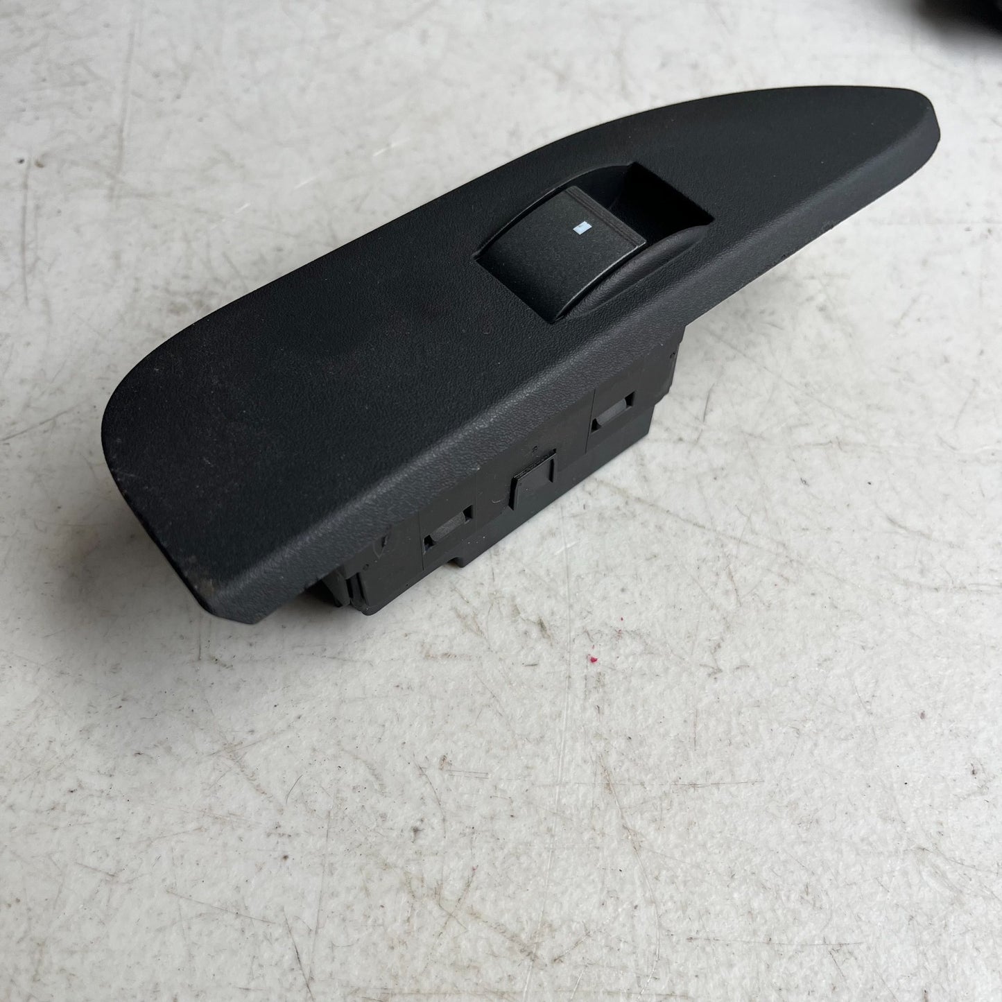 2008-2015 CADILLAC CTS-V REAR RIGHT SIDE WINDOW CONTROL SWITCH 25914973 OEM