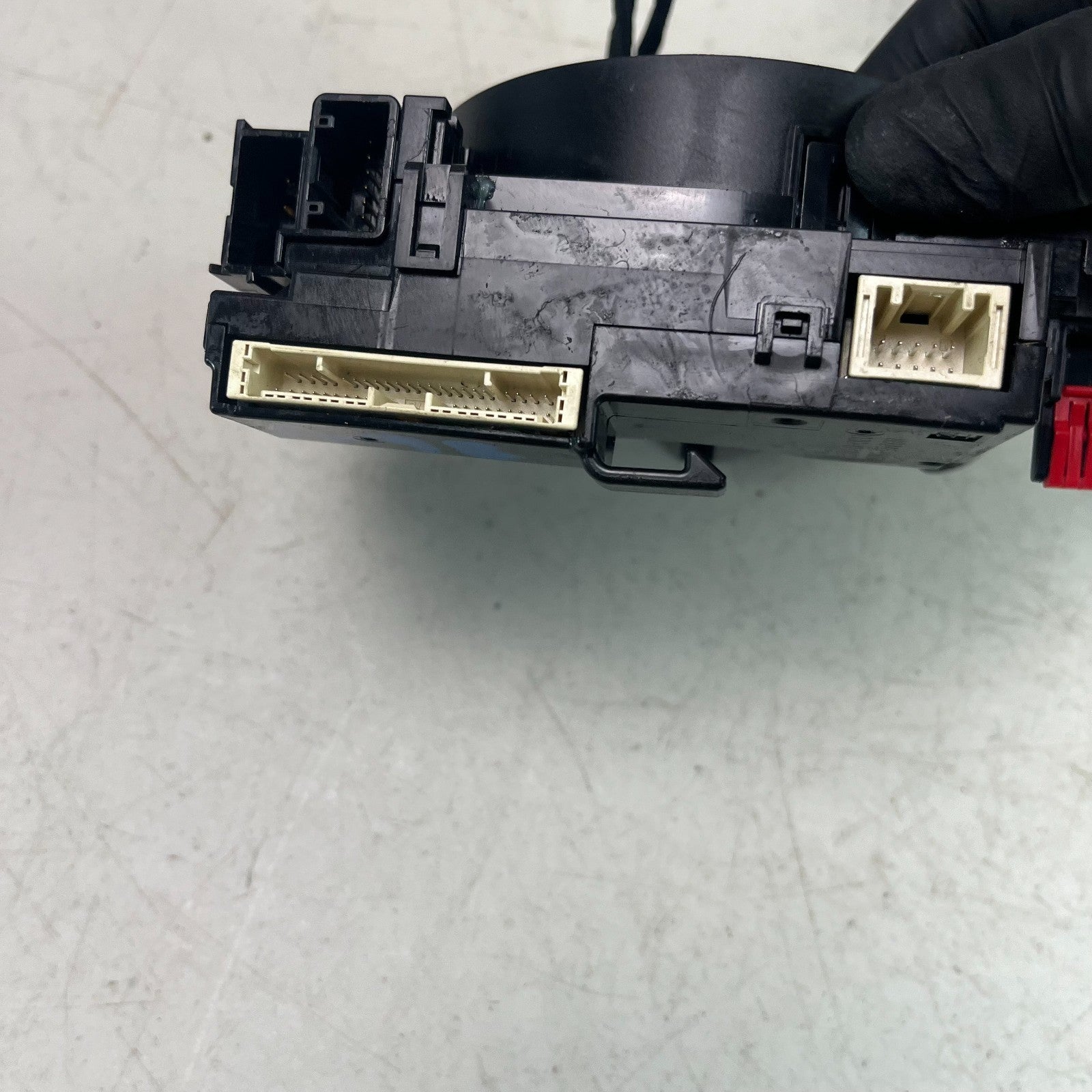 2019-2023 TOYOTA COROLLA FRONT LEFT STEERING WHEEL ANGLE SENSOR 89245-50040 OEM