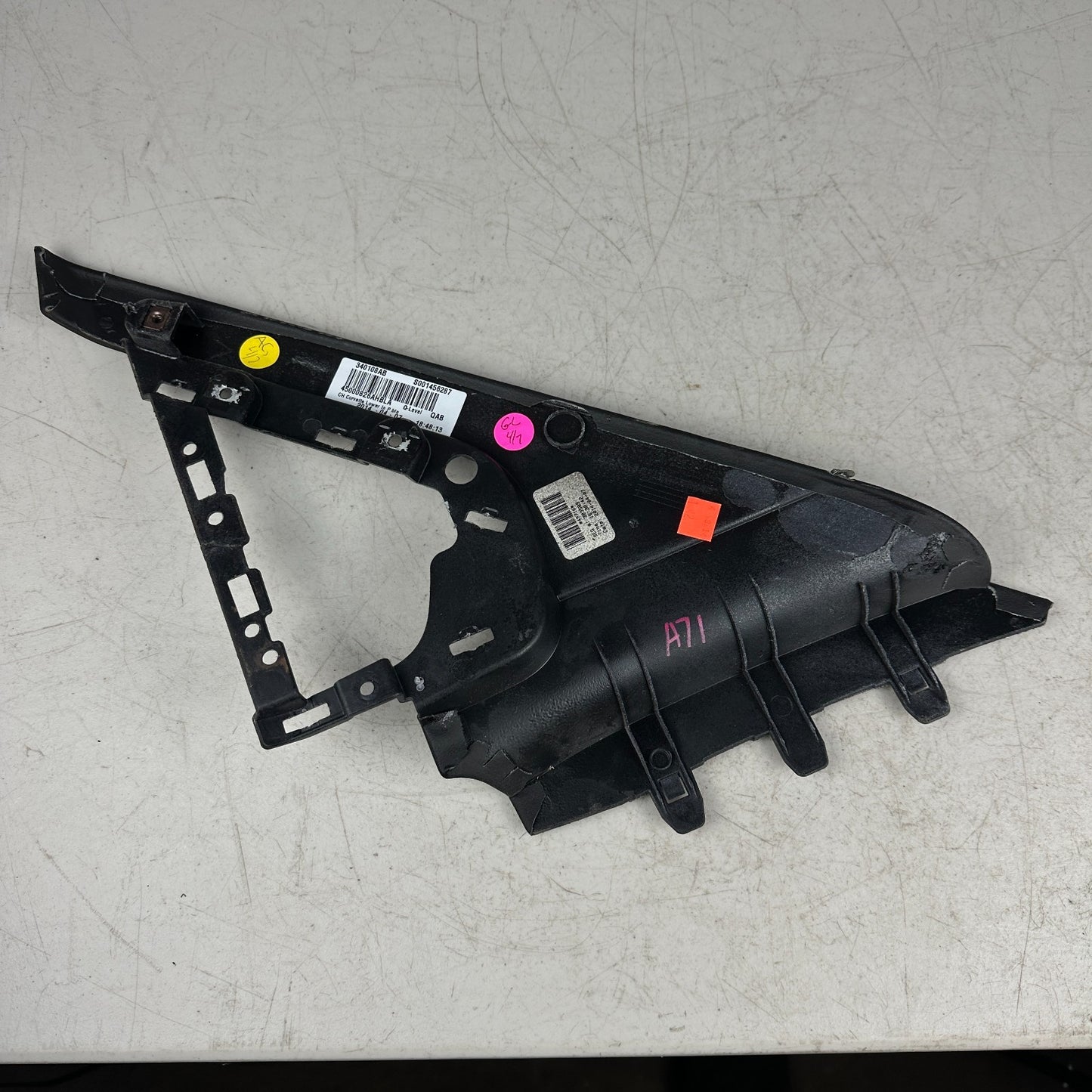 2014-2019 CHEVY CORVETTE C7 DASHBOARD CENTER RIGHT LOWER TRIM COVER PANEL OEM