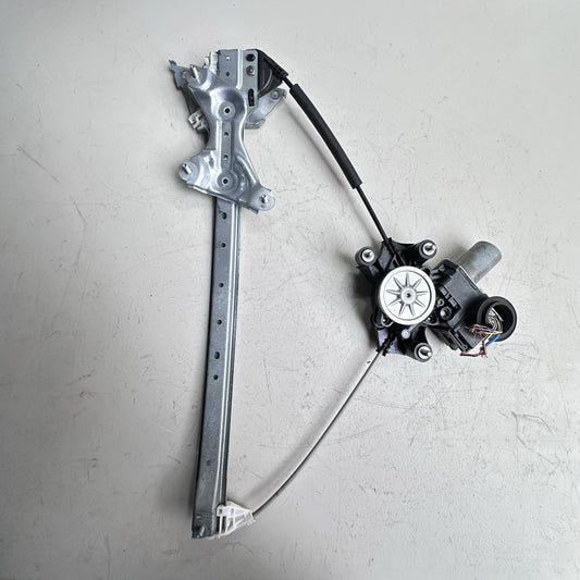 2020-22 TOYOTA COROLLA FRONT LEFT DRIVER SIDE DOOR WINDOW REGULATOR & MOTOR OEM