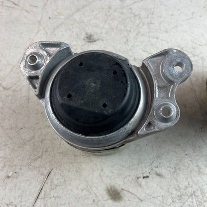 2015-2018 MERCEDES W205 C300 LEFT & RIGHT ENGINE MOUNT BRACKET PAIR A2052400800