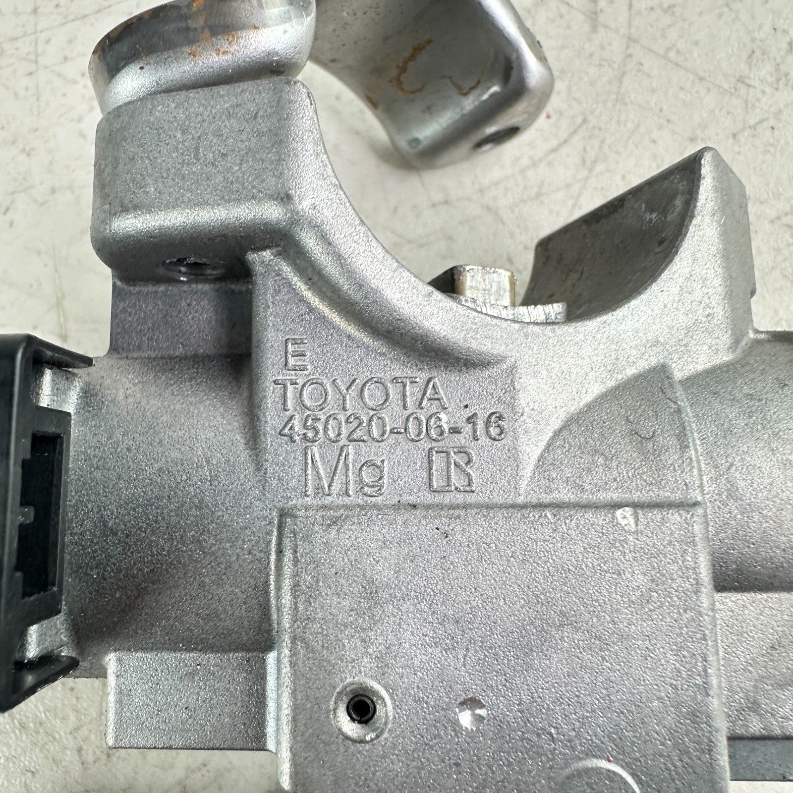 19-22TOYOTA COROLLA ENGINE STARTER IGNITION SWITCH LOCK CYLINDER WITH KEY OEM