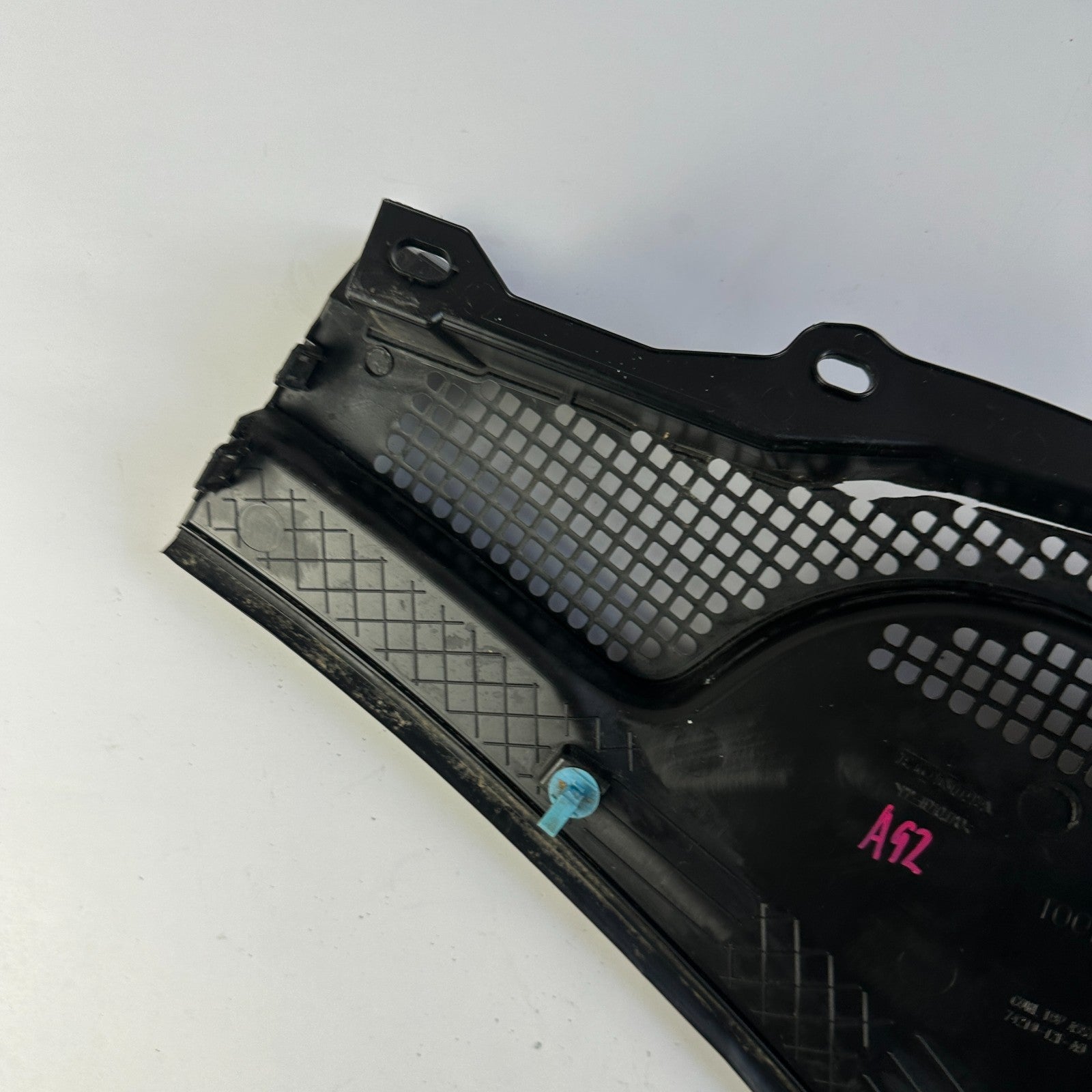 2013-2017 HONDA ACCORD FRONT LEFT DRIVER SIDE WINDSHIELD COWL 74210-T2F-A0 OEM