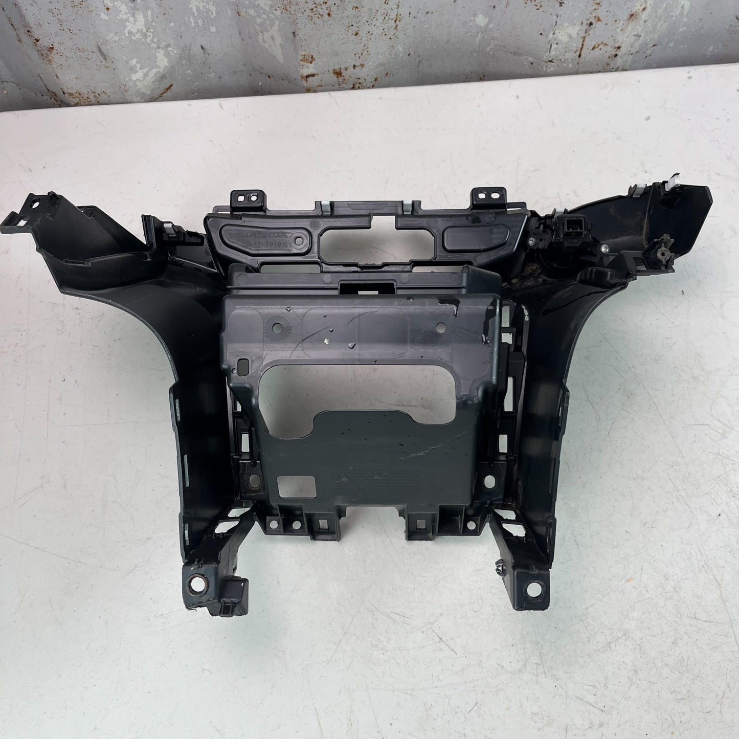 2013-2017 HONDA ACCORD FRONT CENTER DASH STORAGE BOX PANEL ASSY 77290-T2F-A1 OEM