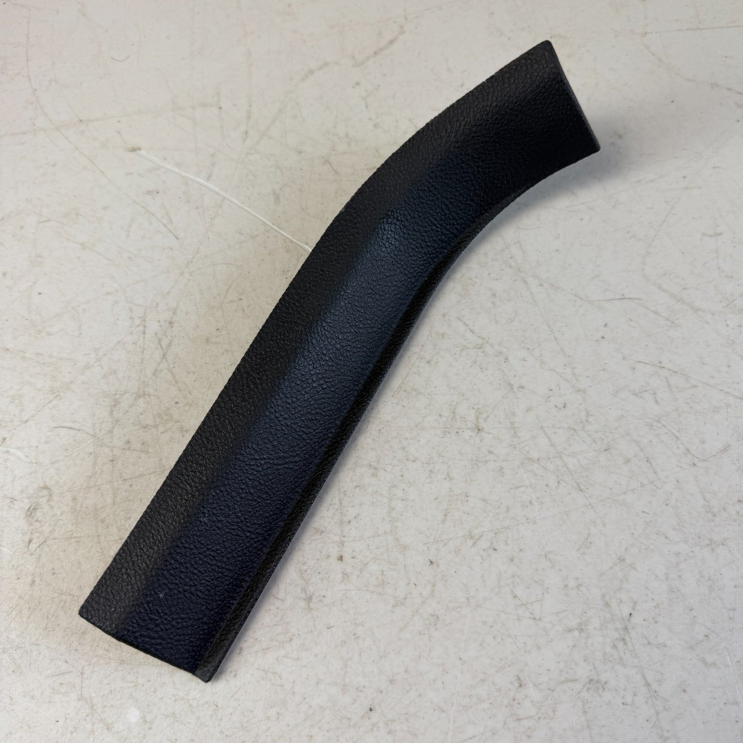 2005-2013 CHEVROLET CORVETTE LEFT SIDE LOWER B PILLAR COVER TRIM AAA38889 OEM