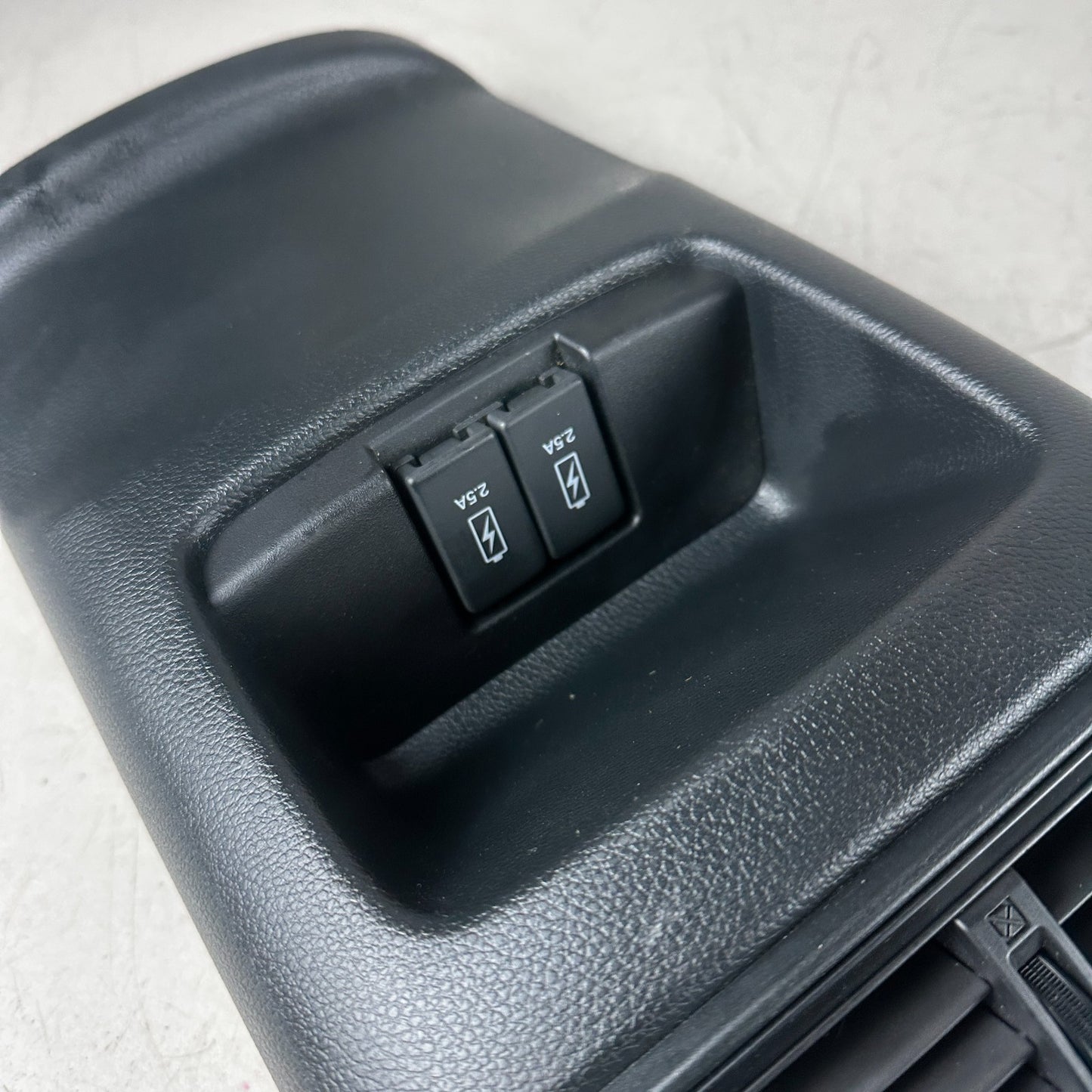 2017-20 HONDA CR-V REAR CENTER CONSOLE AC HEATER AIR VENT GRILLE TRIM PANEL OEM
