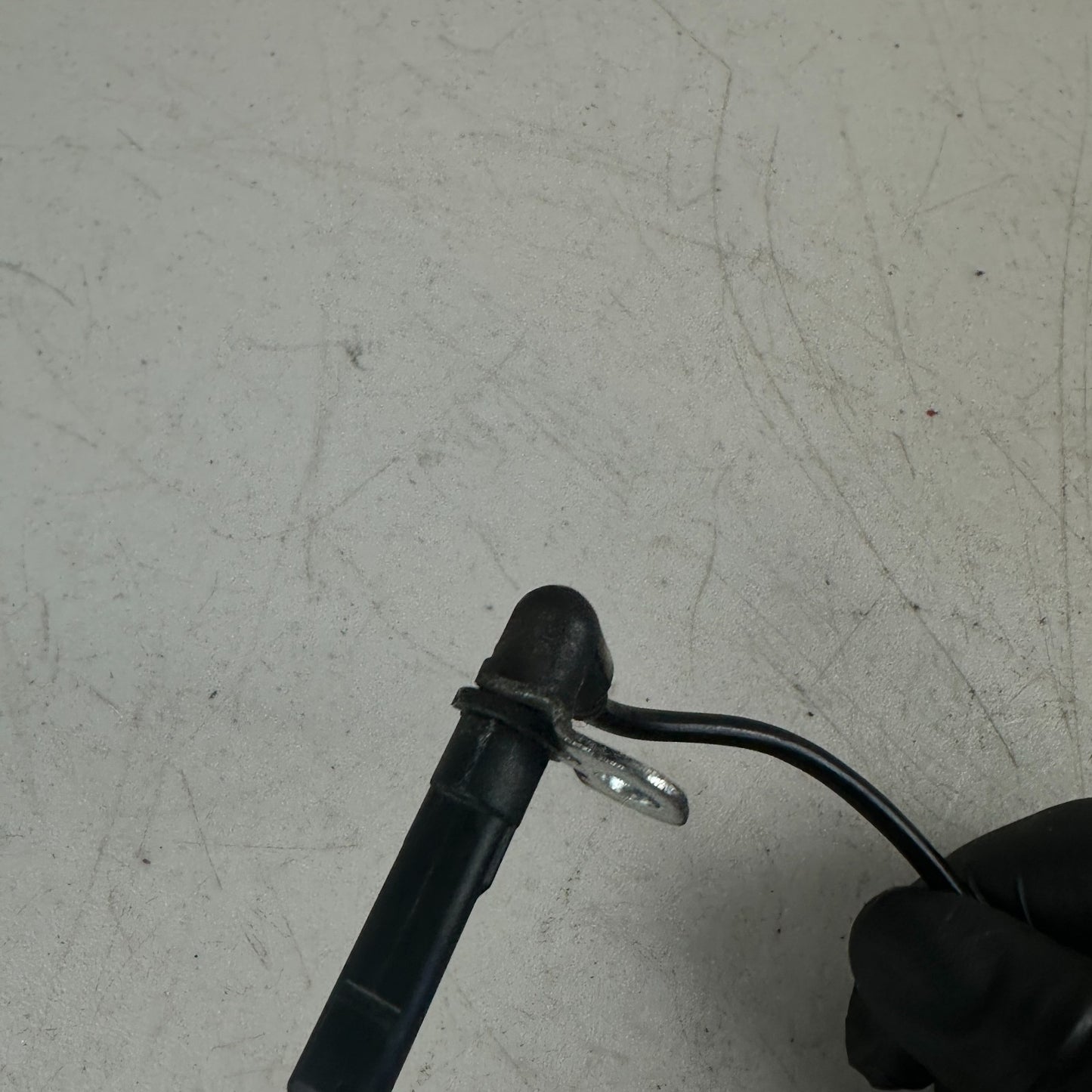 2014-2019 CHEVROLET CORVETTE C7 FRONT RIGHT SIDE ABS WHEEL SPEED SENSOR OEM