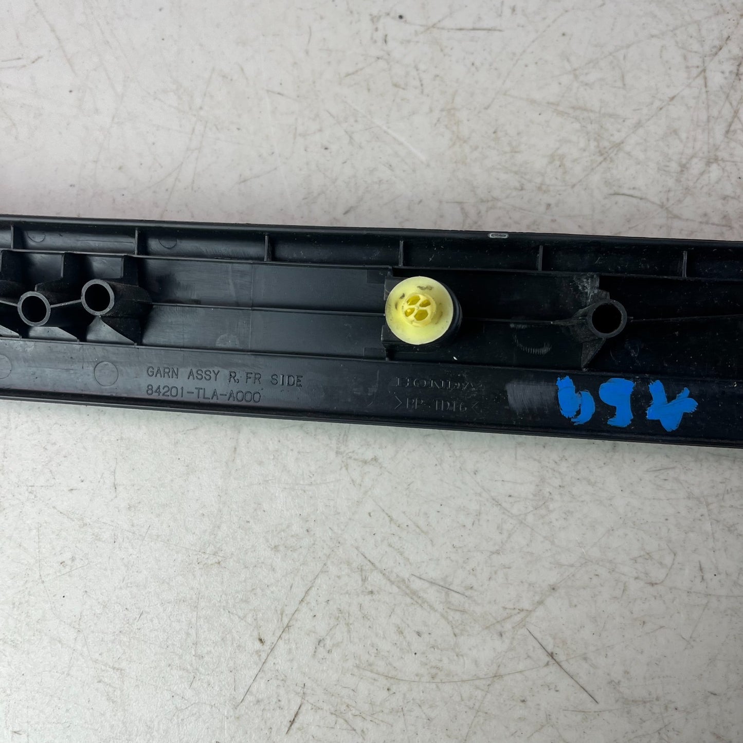 2017-2022 HONDA CR-V CRV FRONT RIGHT PASSENGER DOOR SILL GANISH 84201-TLA-A00