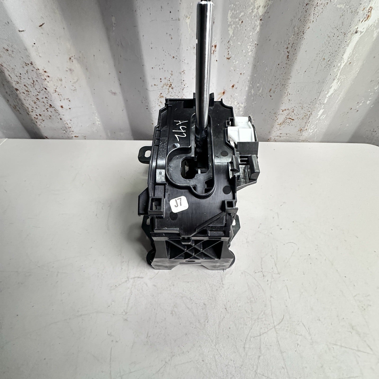 2020-2022 TOYOTA COROLLA FLOOR GEAR SHIFTER BLACK 2.0L AT FWD