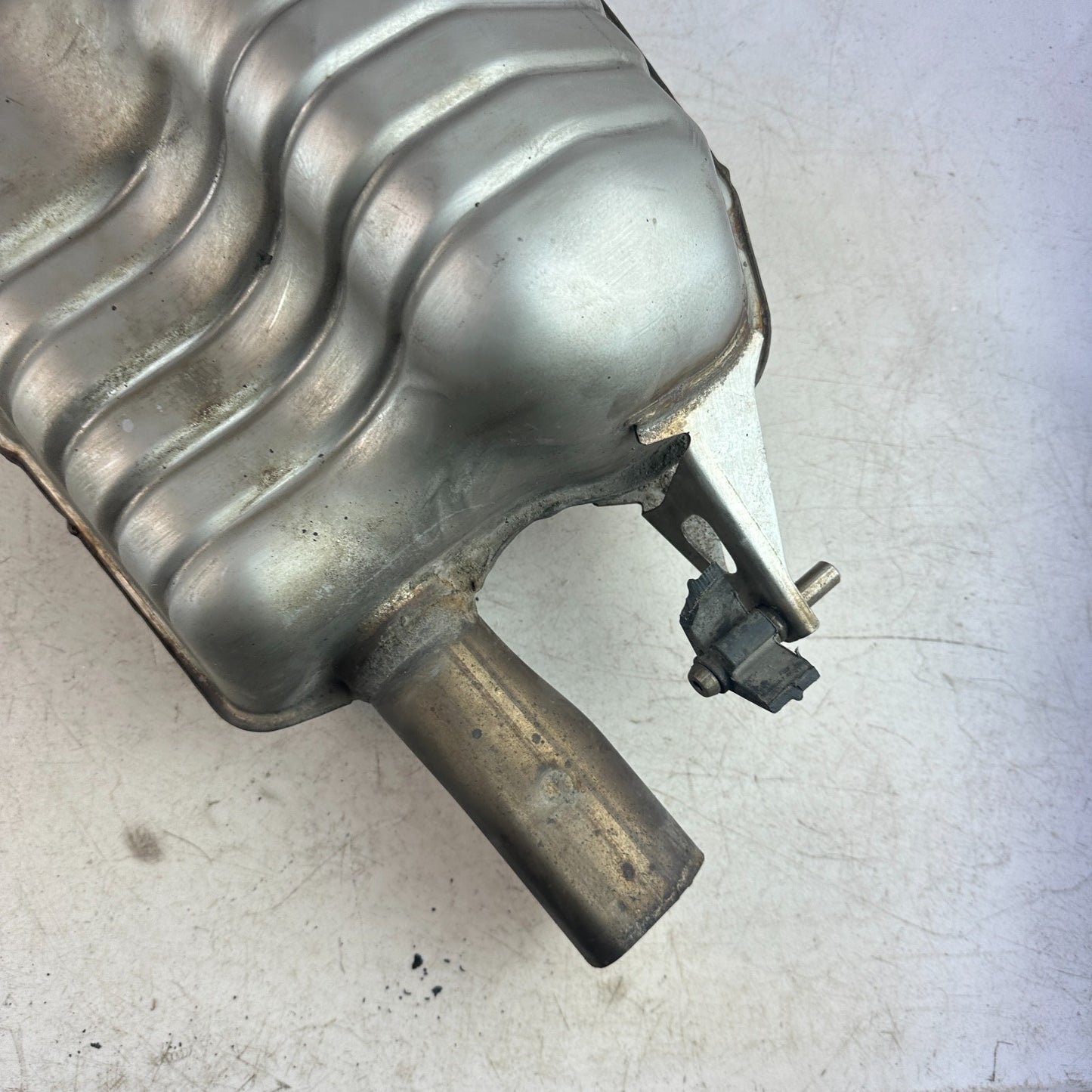 2015-2018 MERCEDES W205 C300 REAR LEFT DRIVER EXHAUST MUFFLER A2054909421 OEM